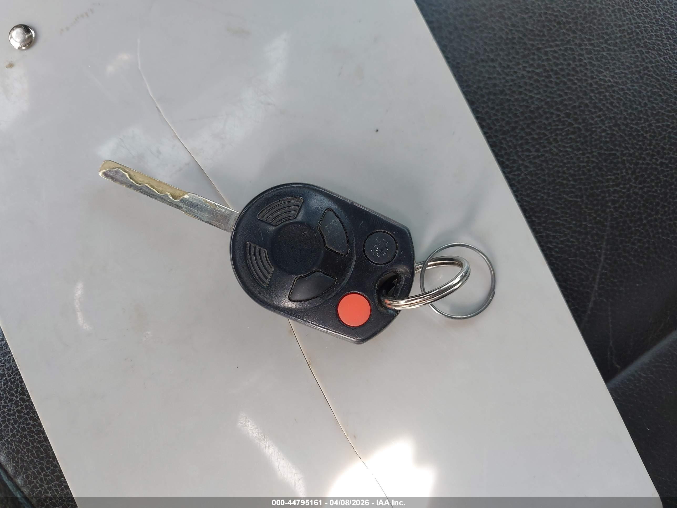 FORD ESCAPE image 11