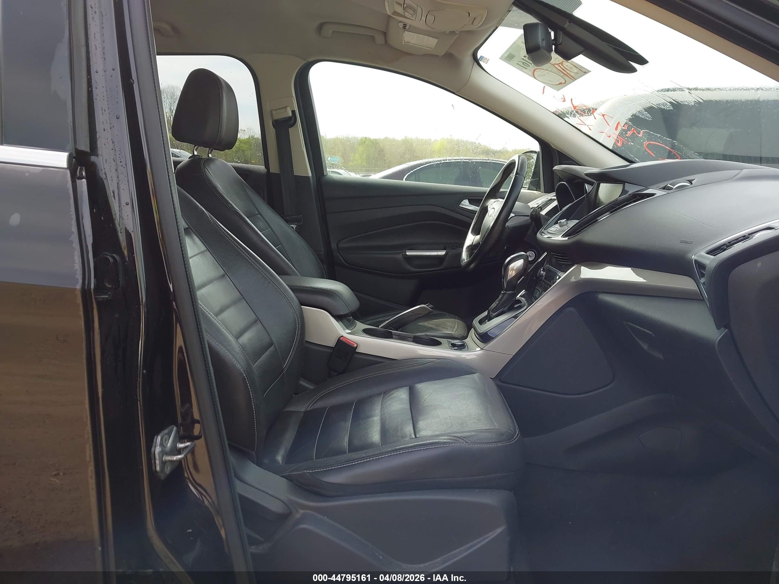 FORD ESCAPE image 5