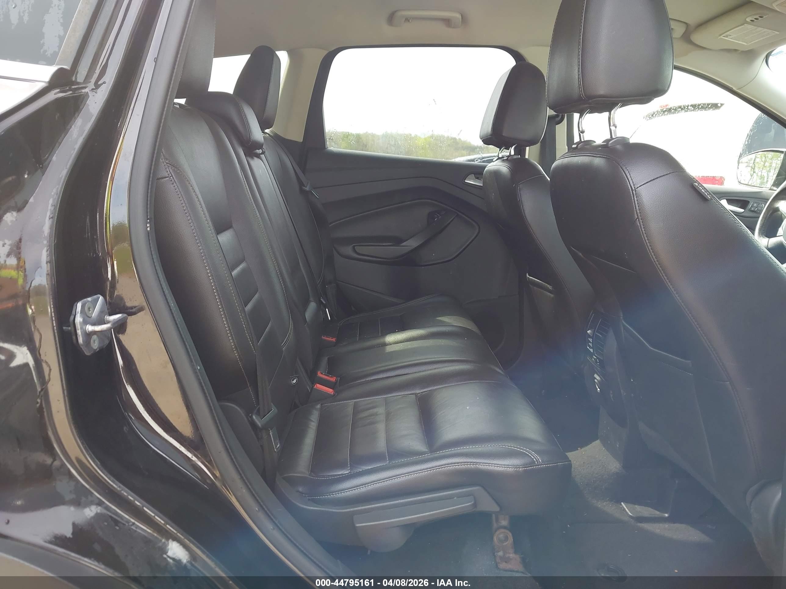 FORD ESCAPE image 8