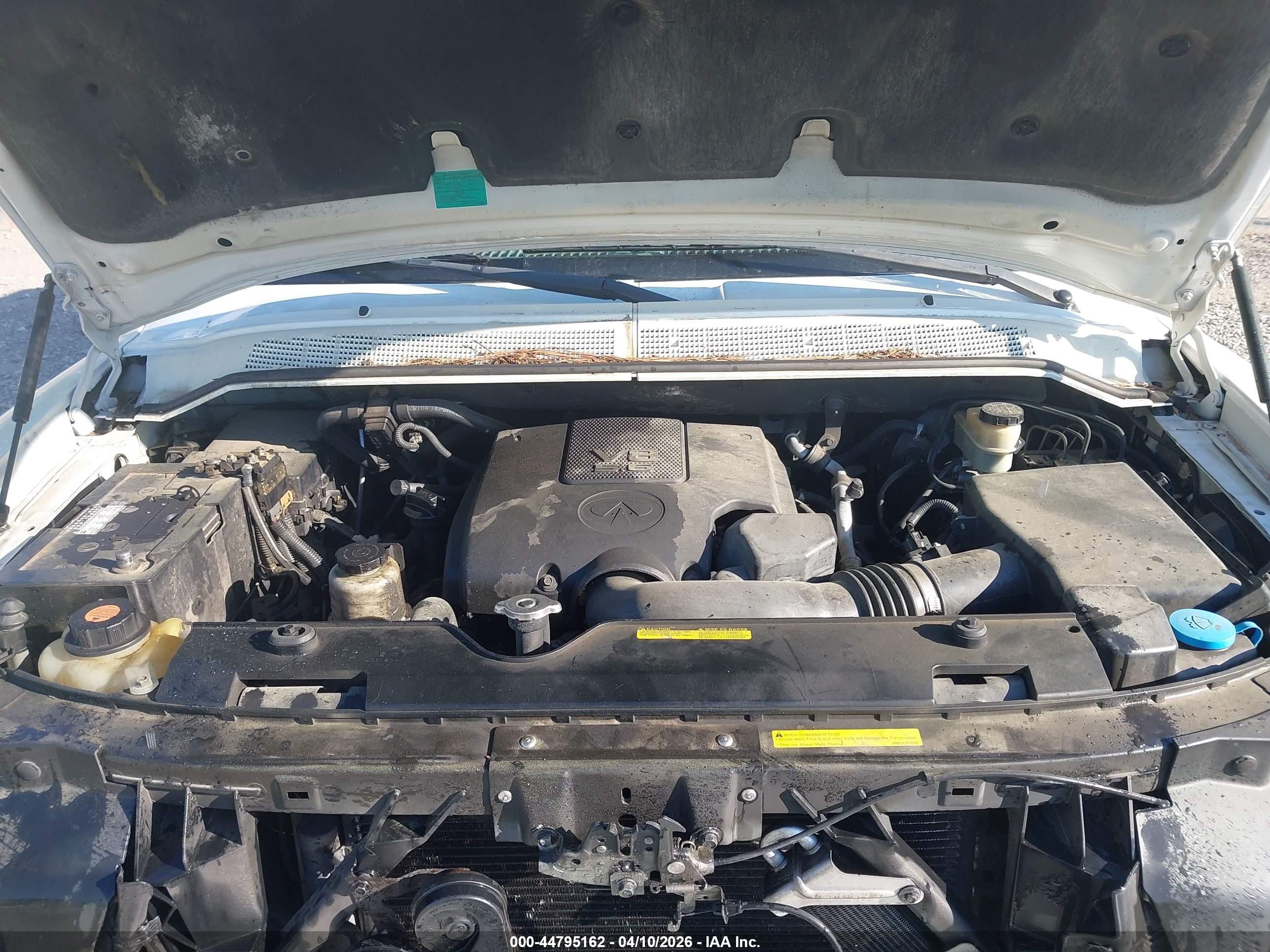 INFINITI QX56 image 10
