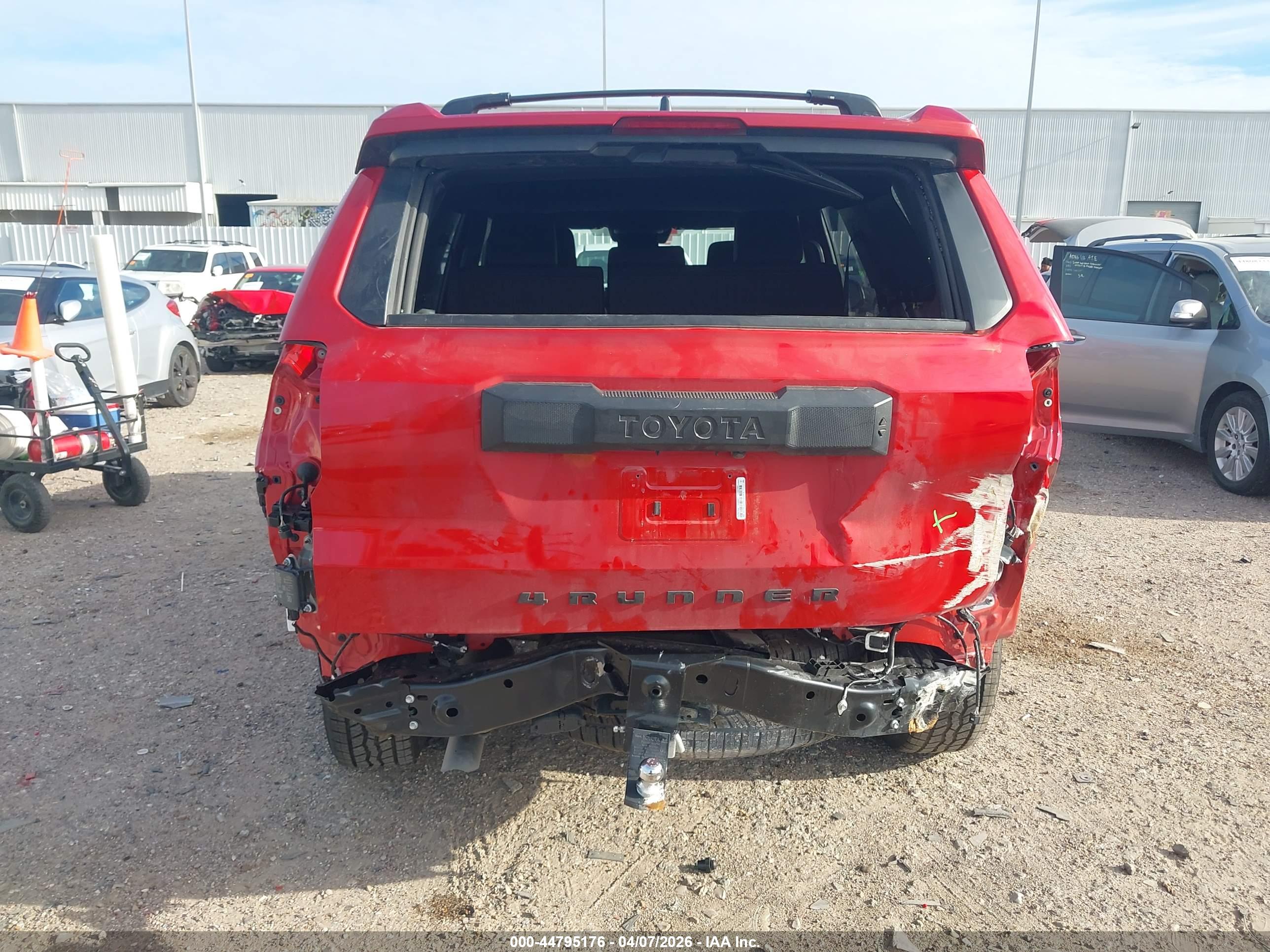 TOYOTA 4RUNNER image 6