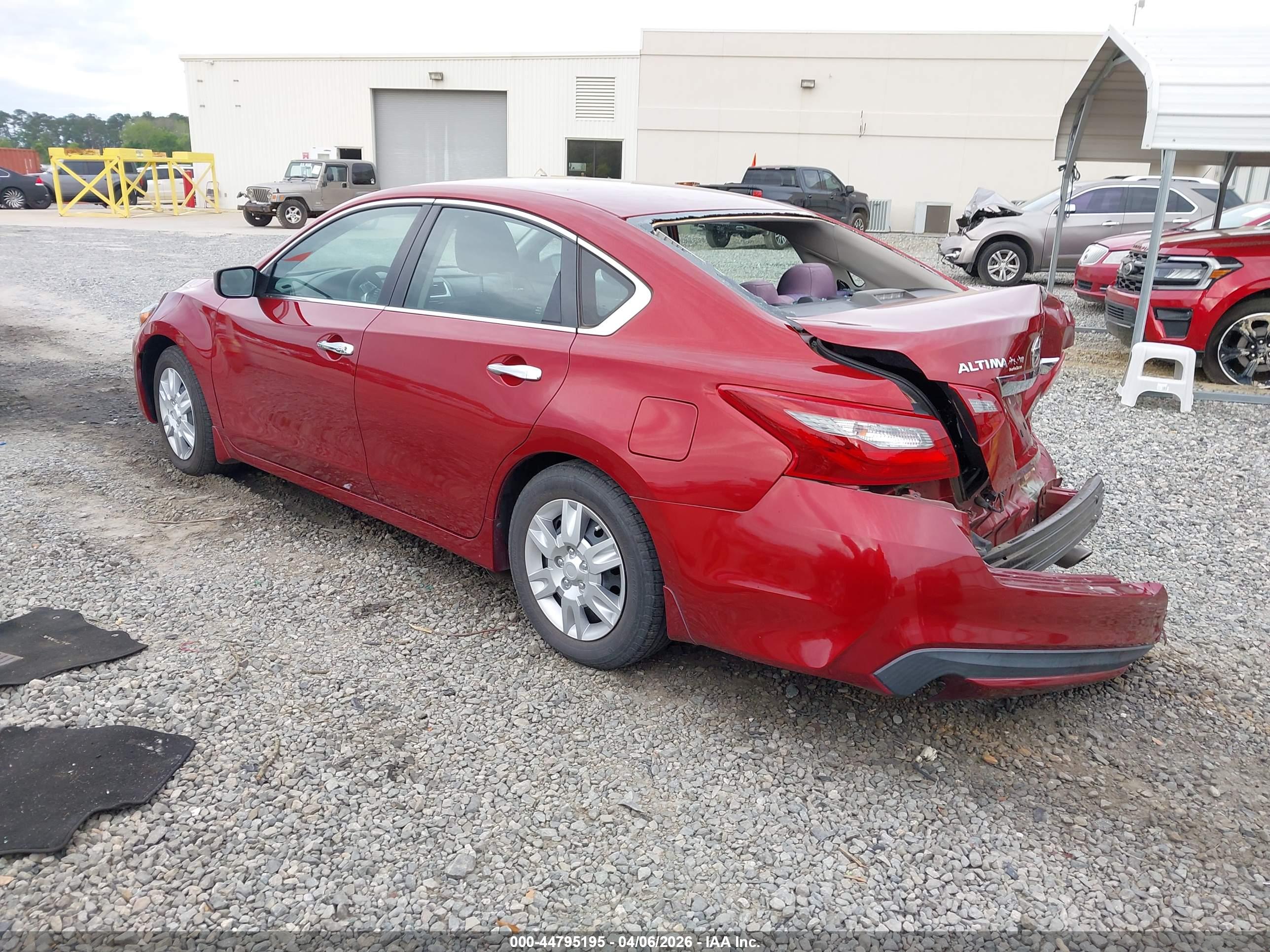 NISSAN ALTIMA image 3
