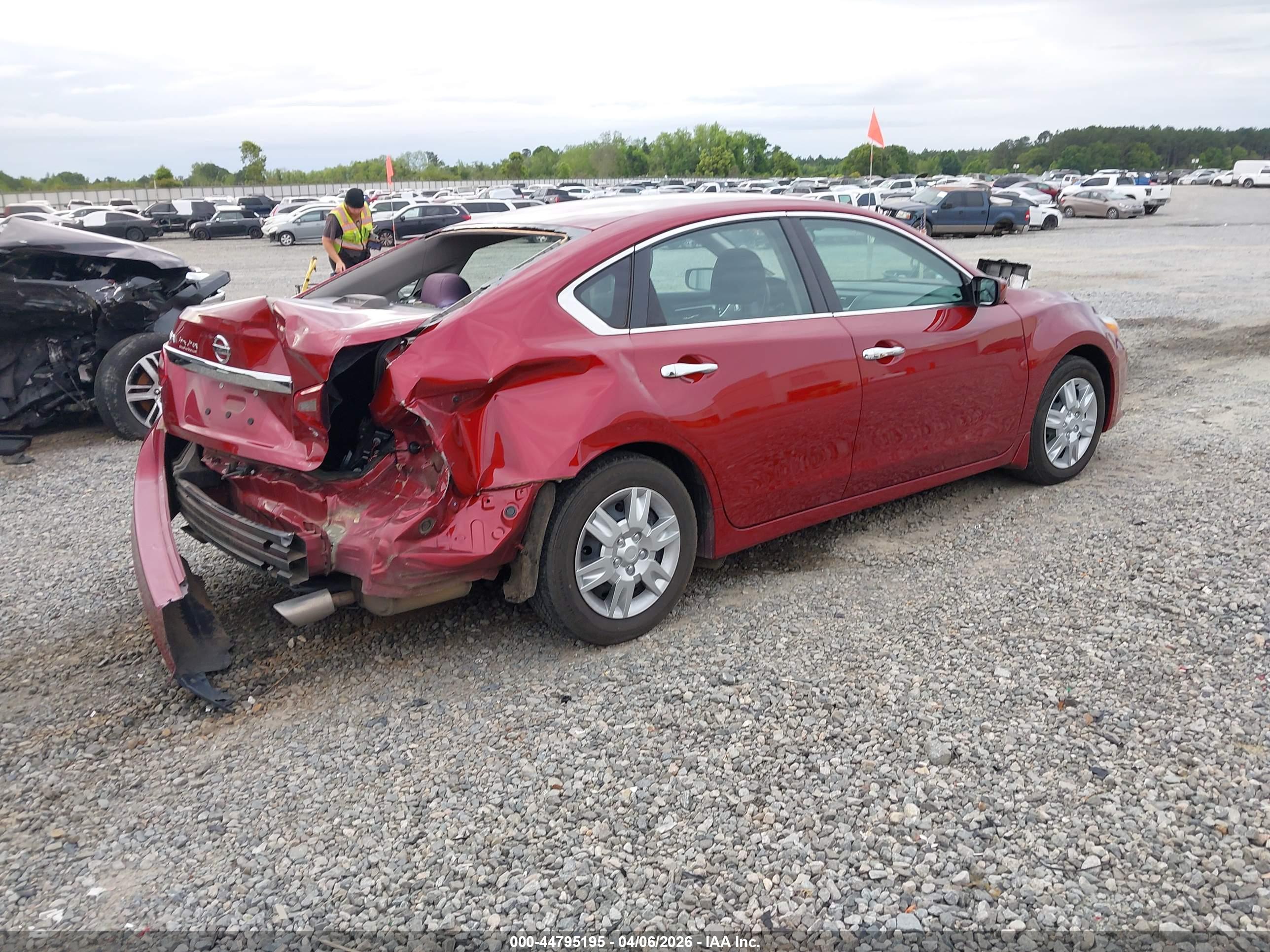 NISSAN ALTIMA image 4