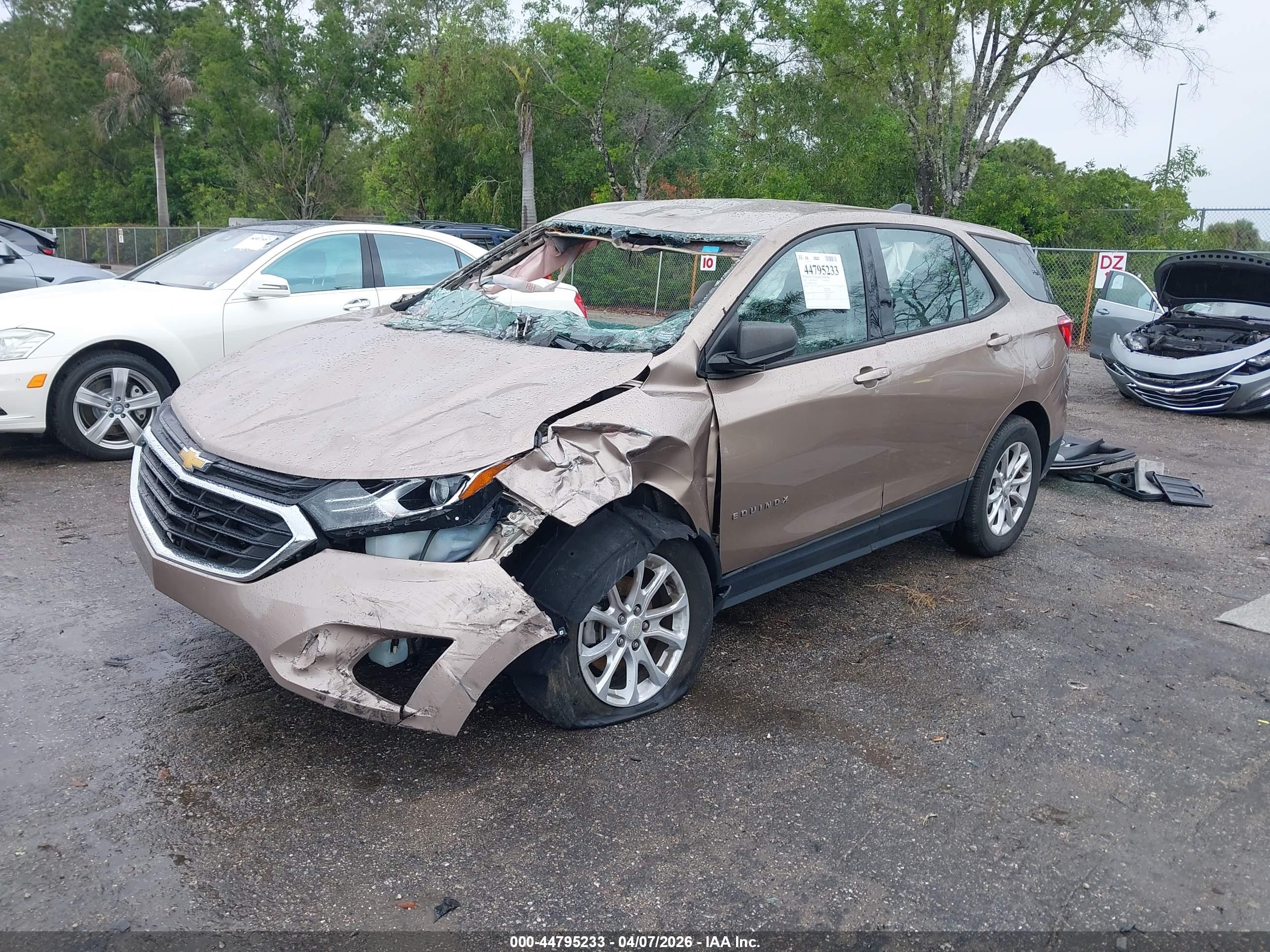 CHEVROLET EQUINOX image 2