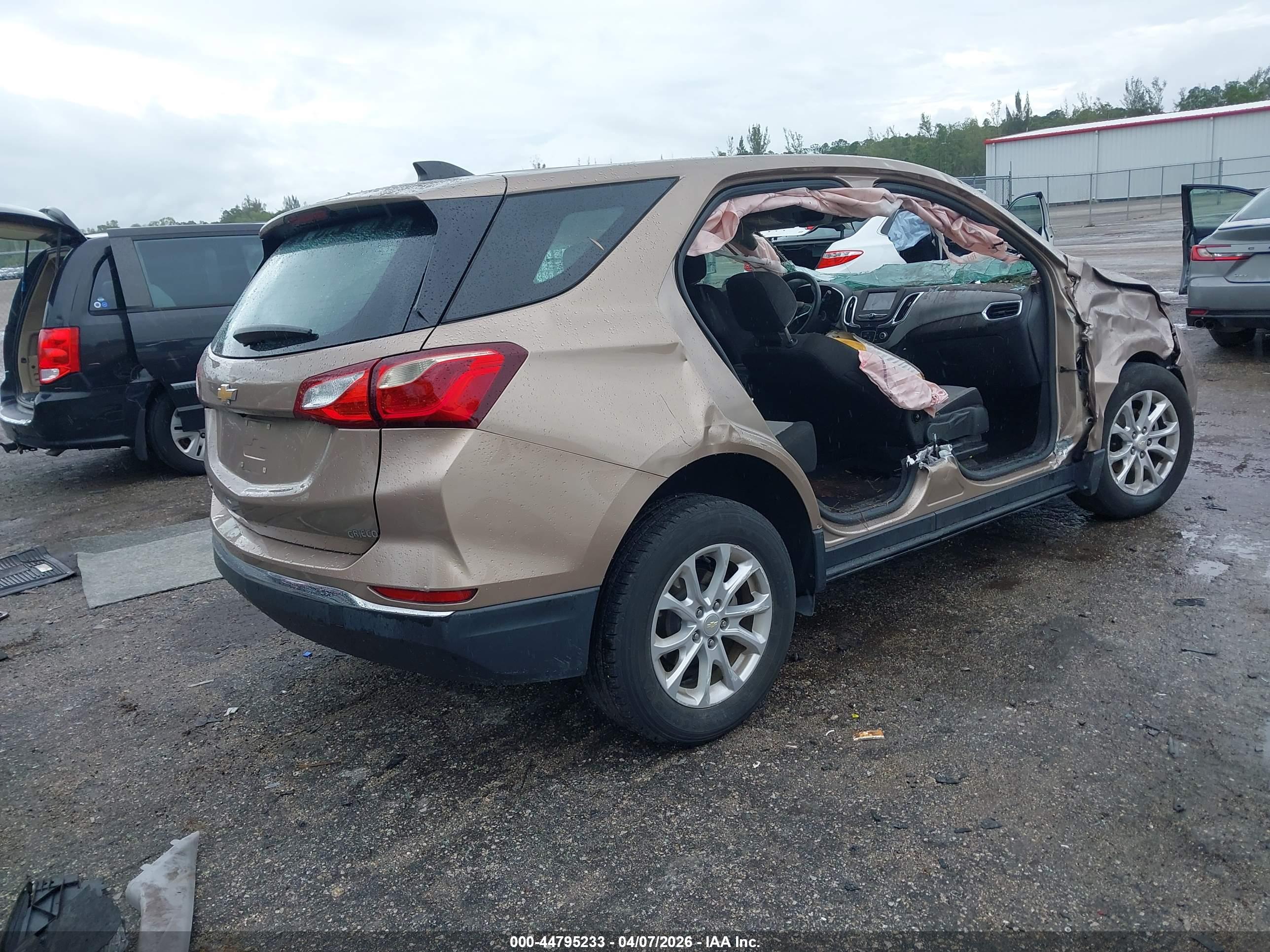 CHEVROLET EQUINOX image 4