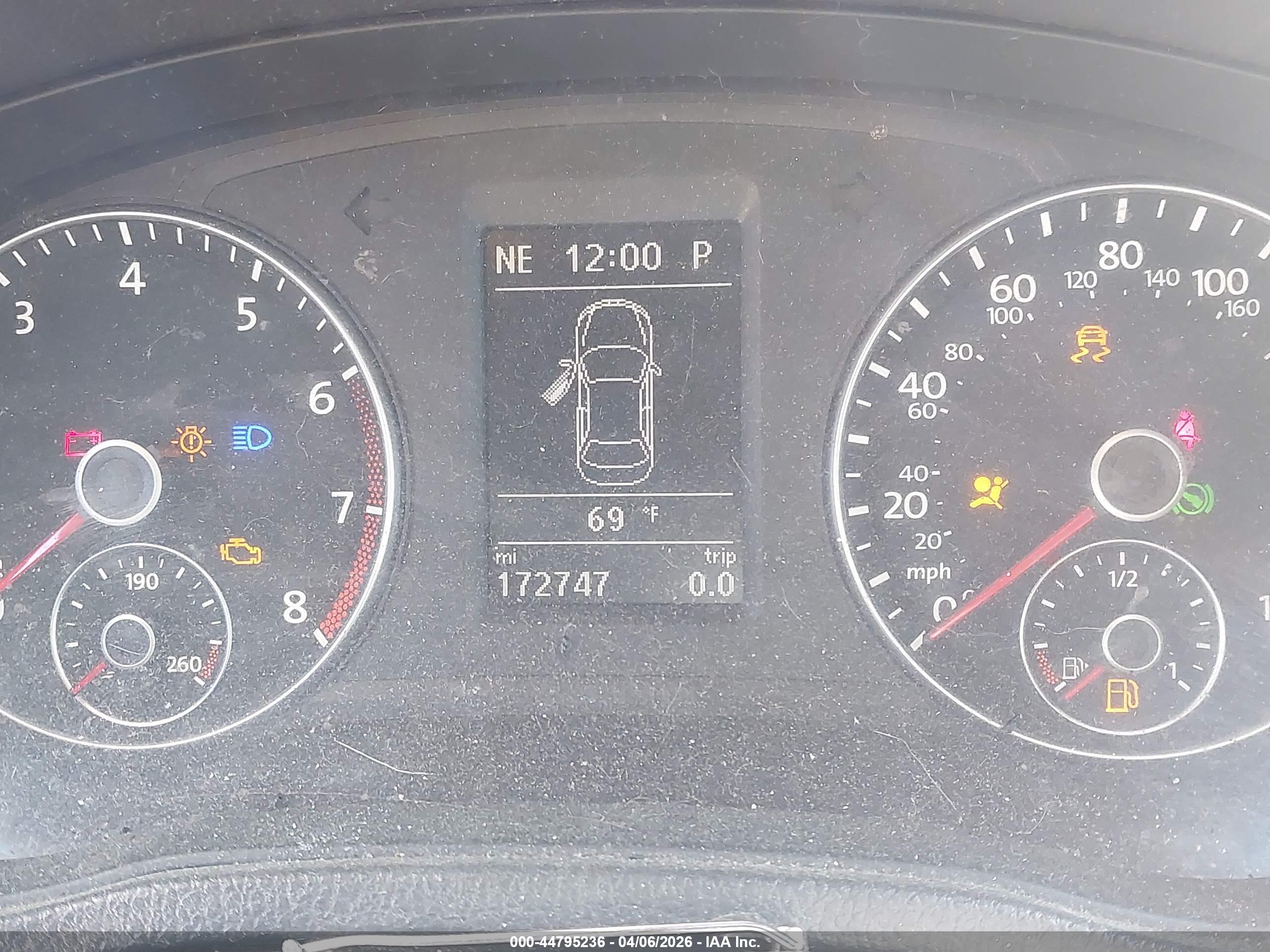 VOLKSWAGEN PASSAT image 7