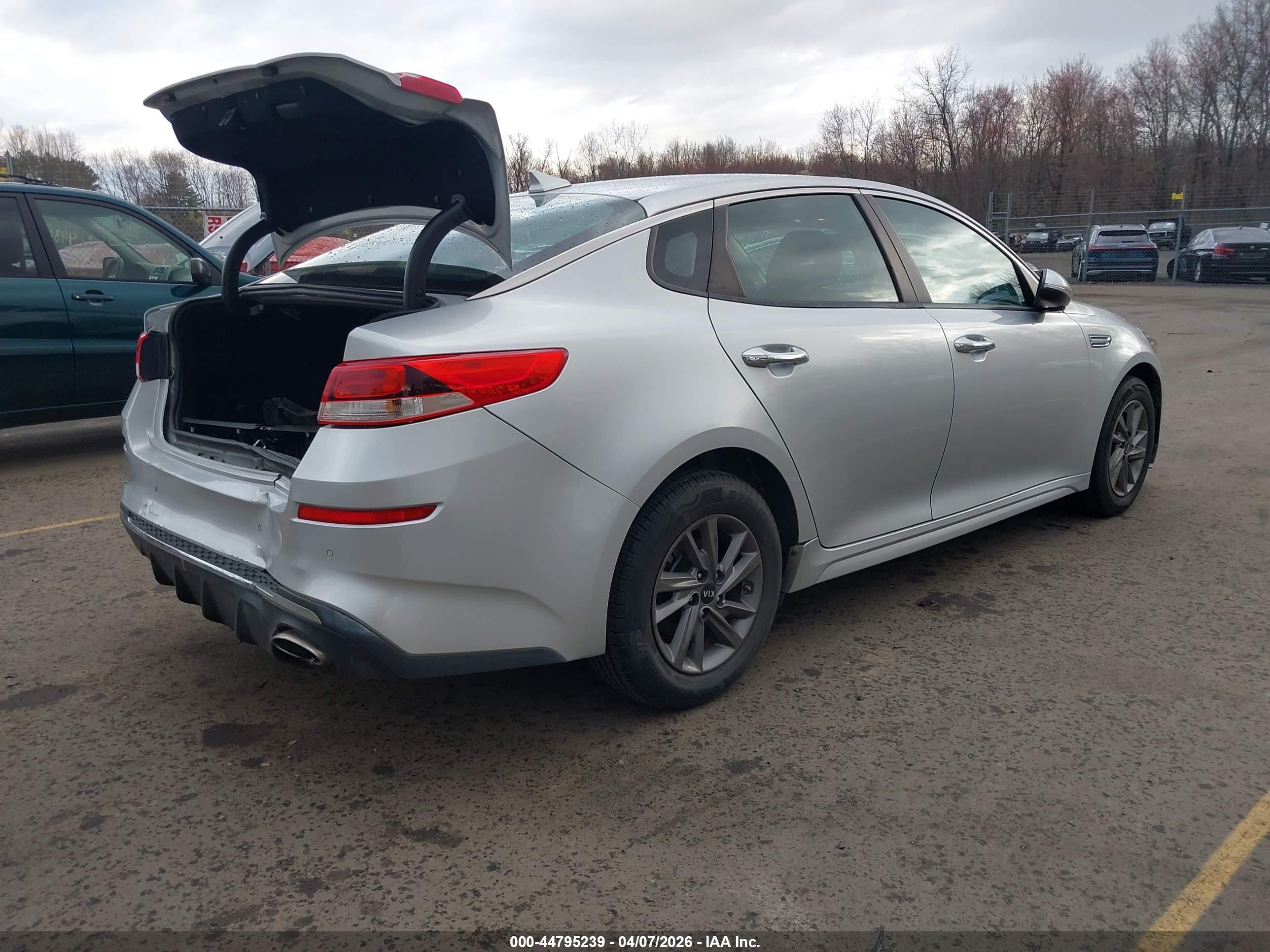 KIA OPTIMA image 4