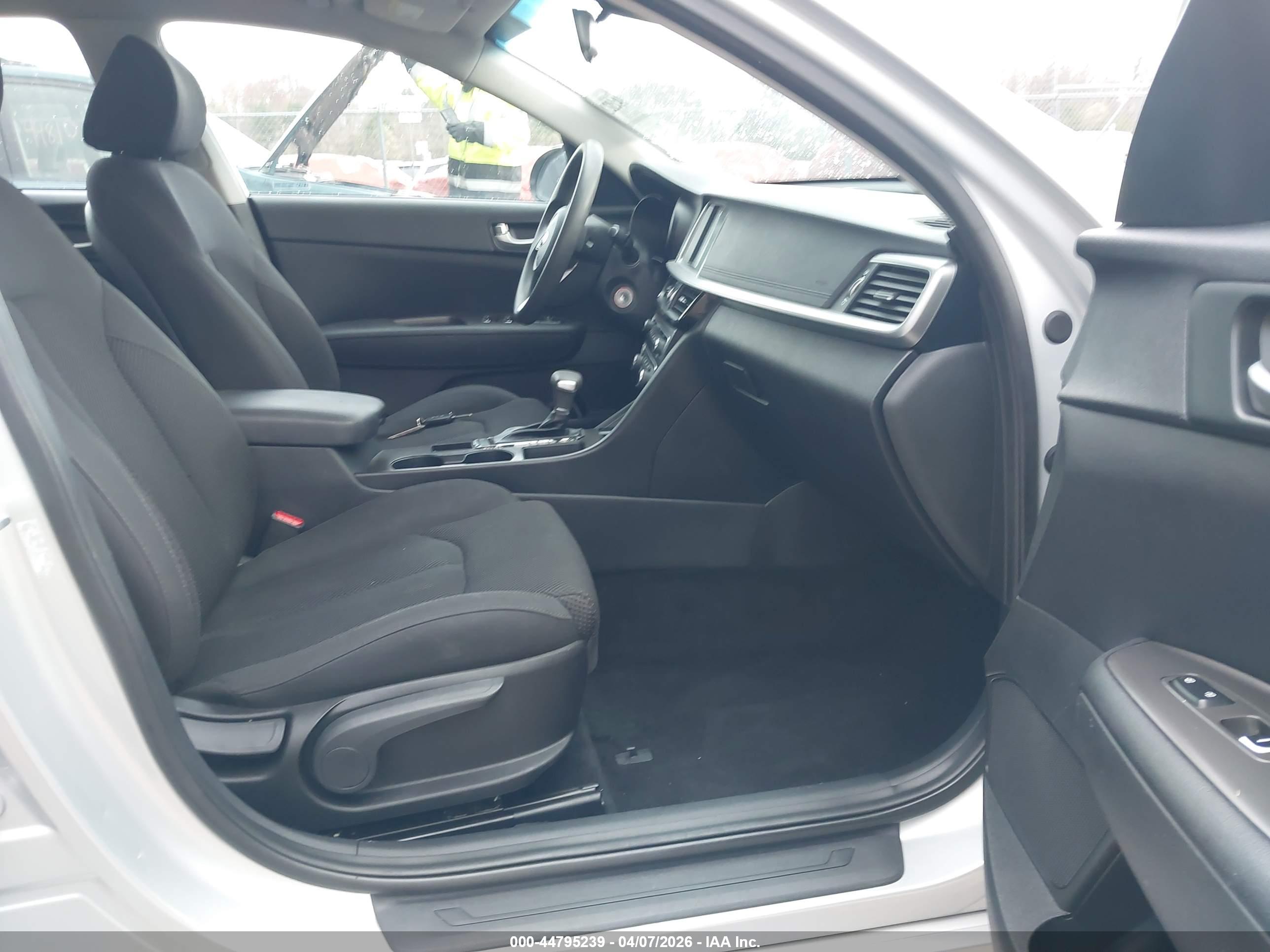 KIA OPTIMA image 5