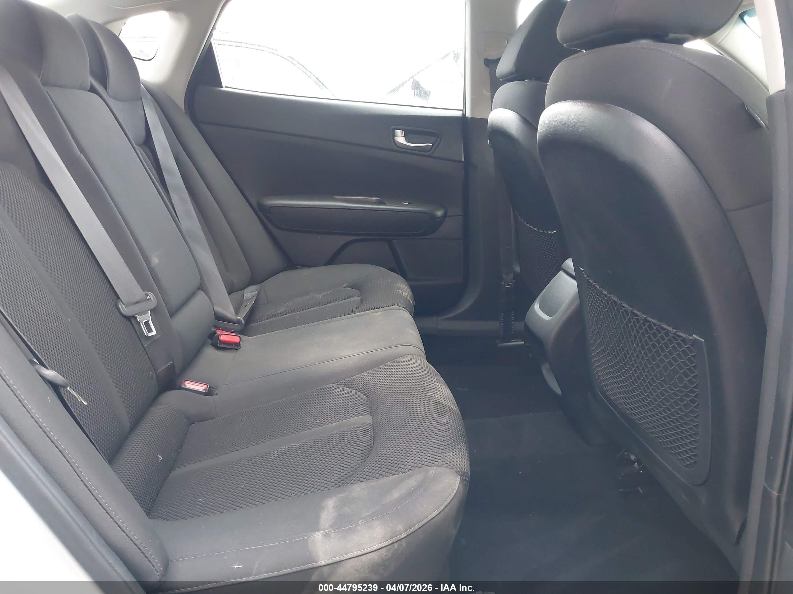 KIA OPTIMA image 8