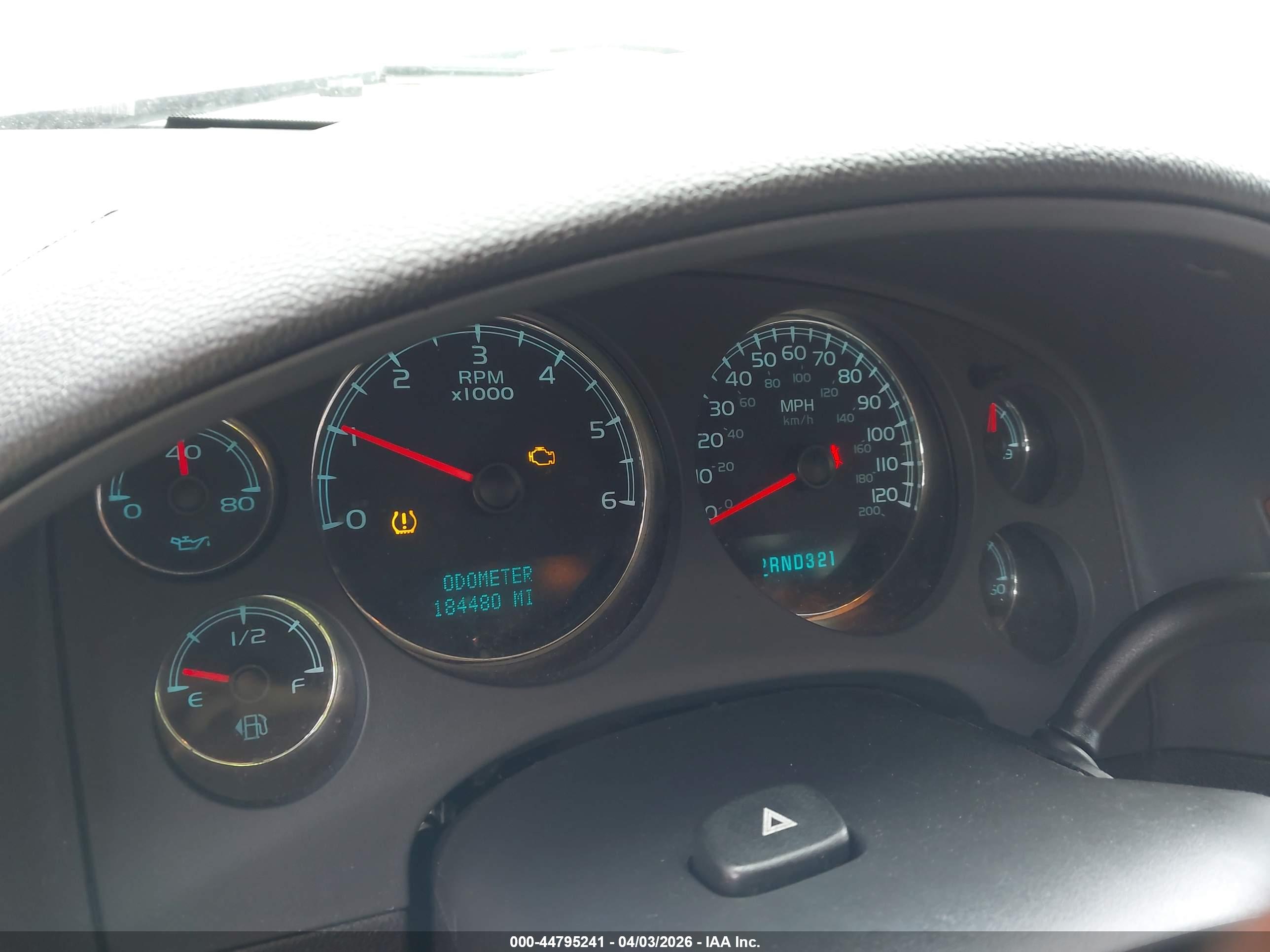 CHEVROLET TAHOE image 7