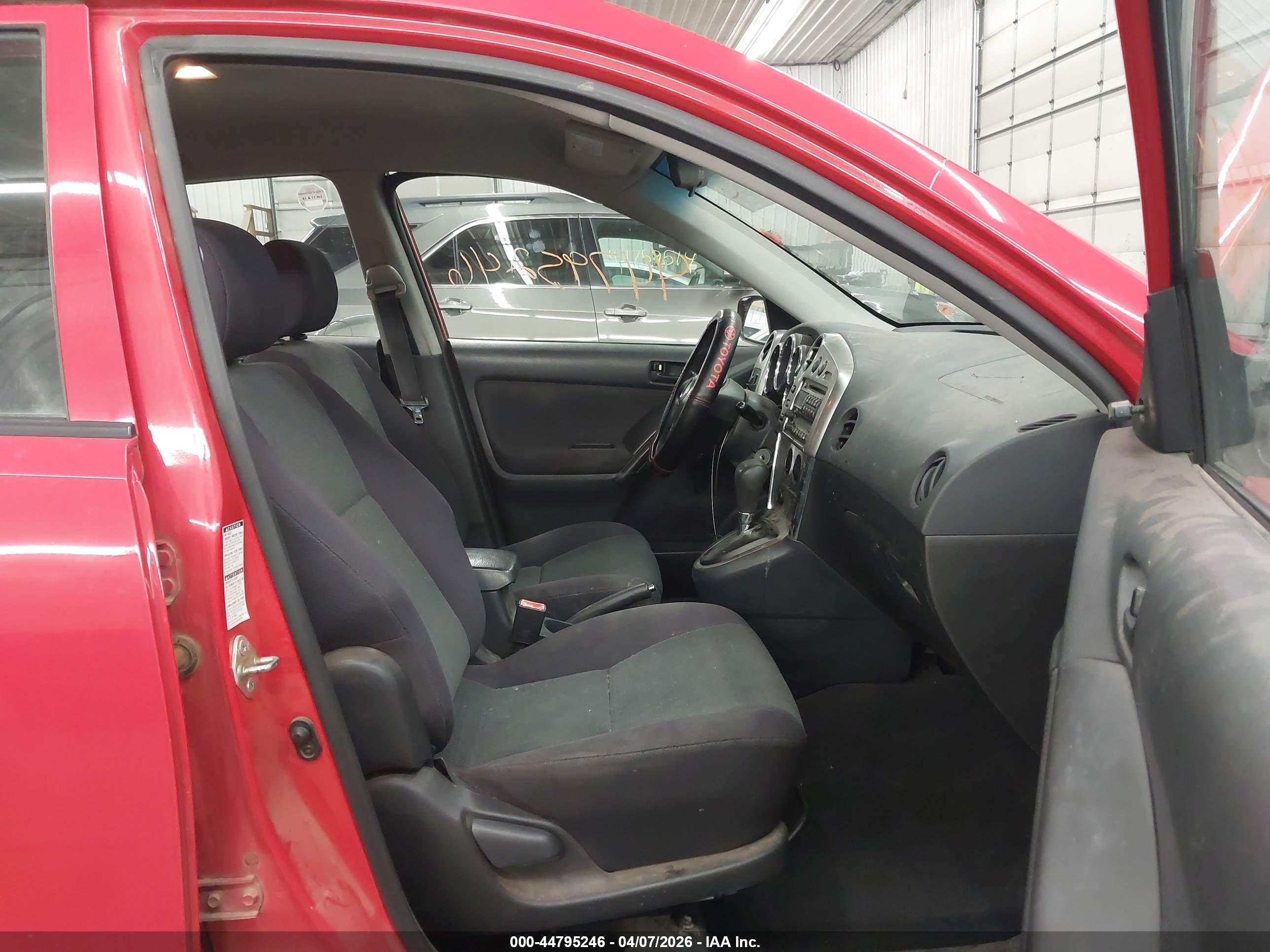 TOYOTA MATRIX image 5