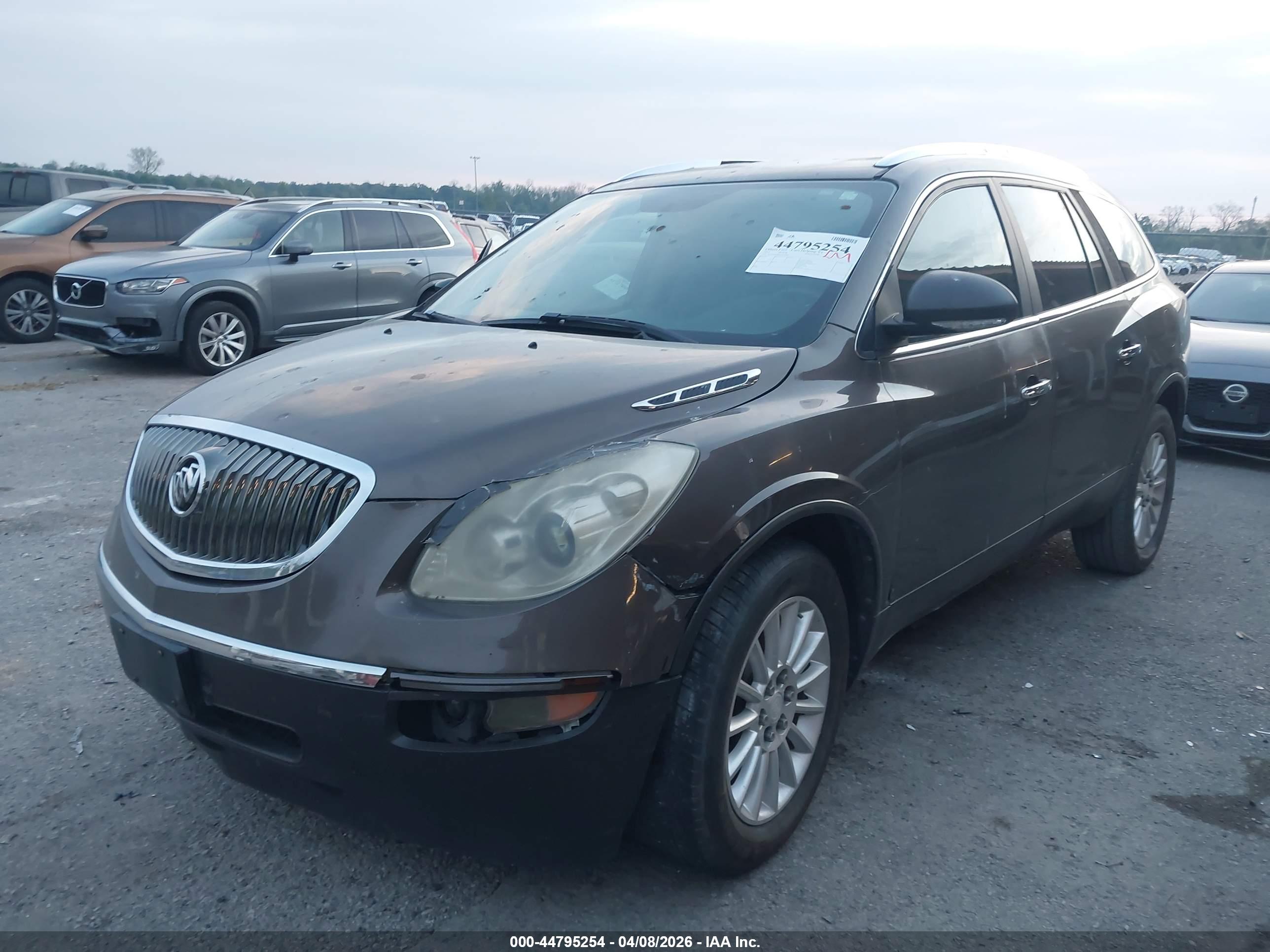 BUICK ENCLAVE image 2
