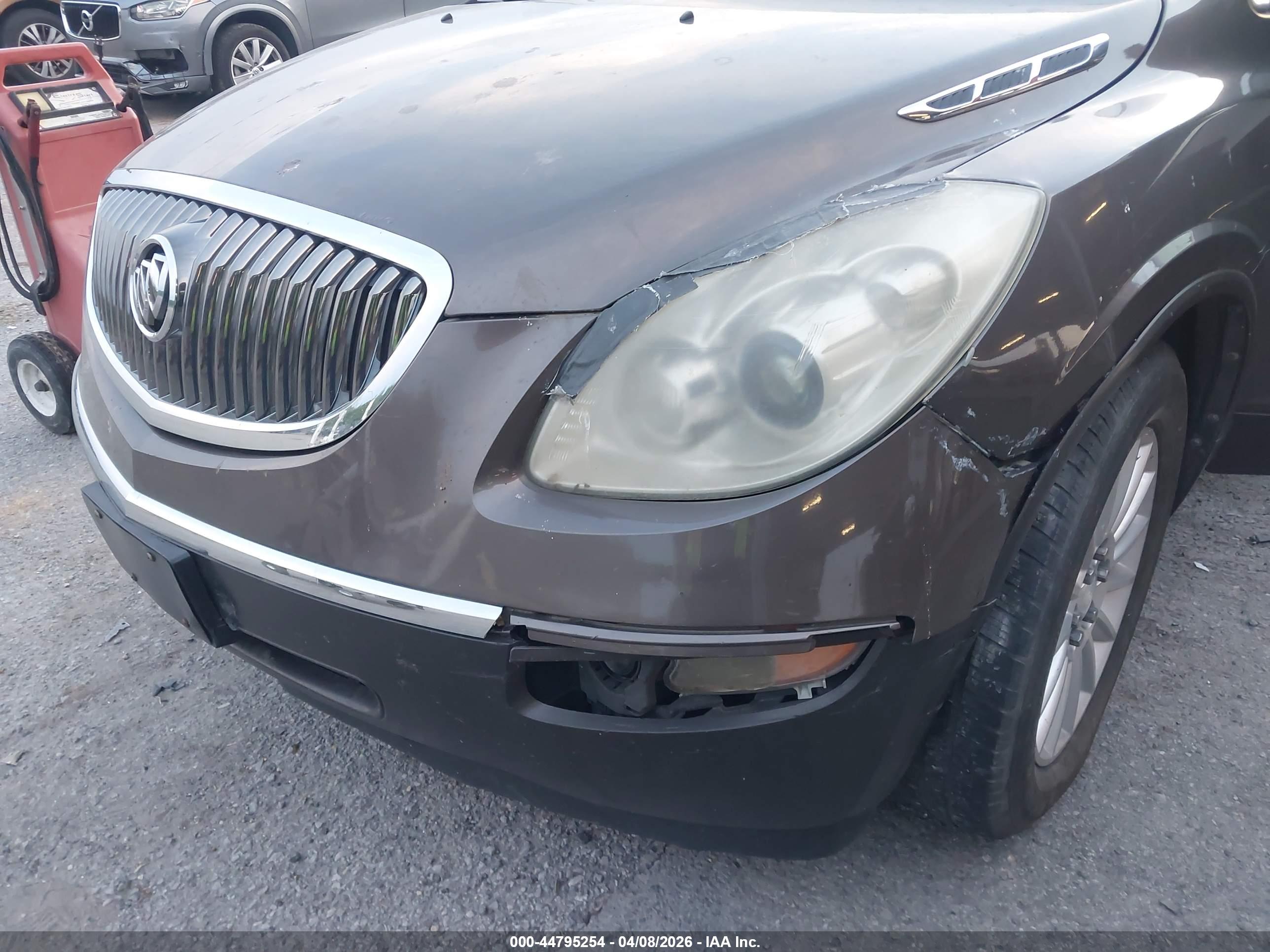 BUICK ENCLAVE image 6