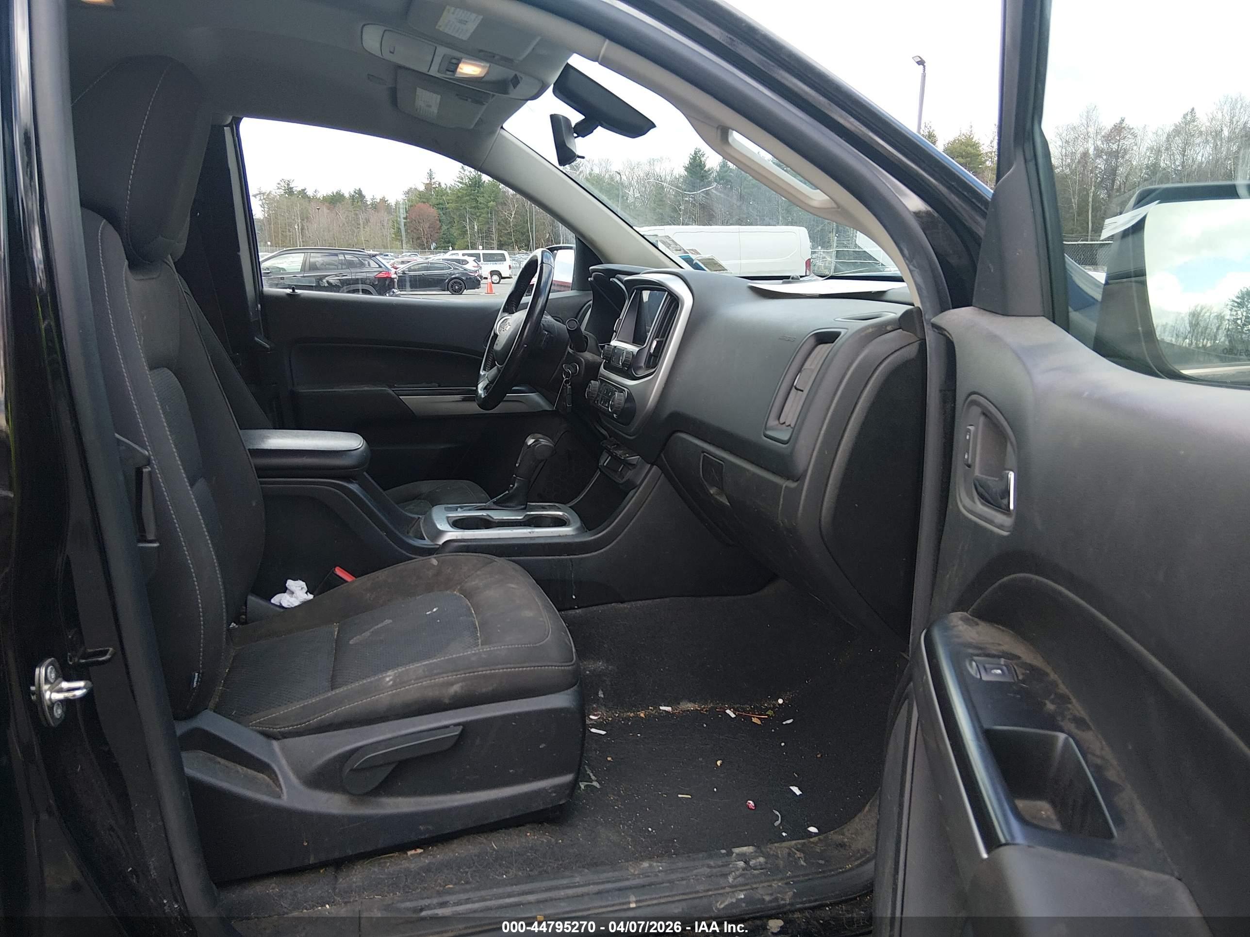 CHEVROLET COLORADO image 5