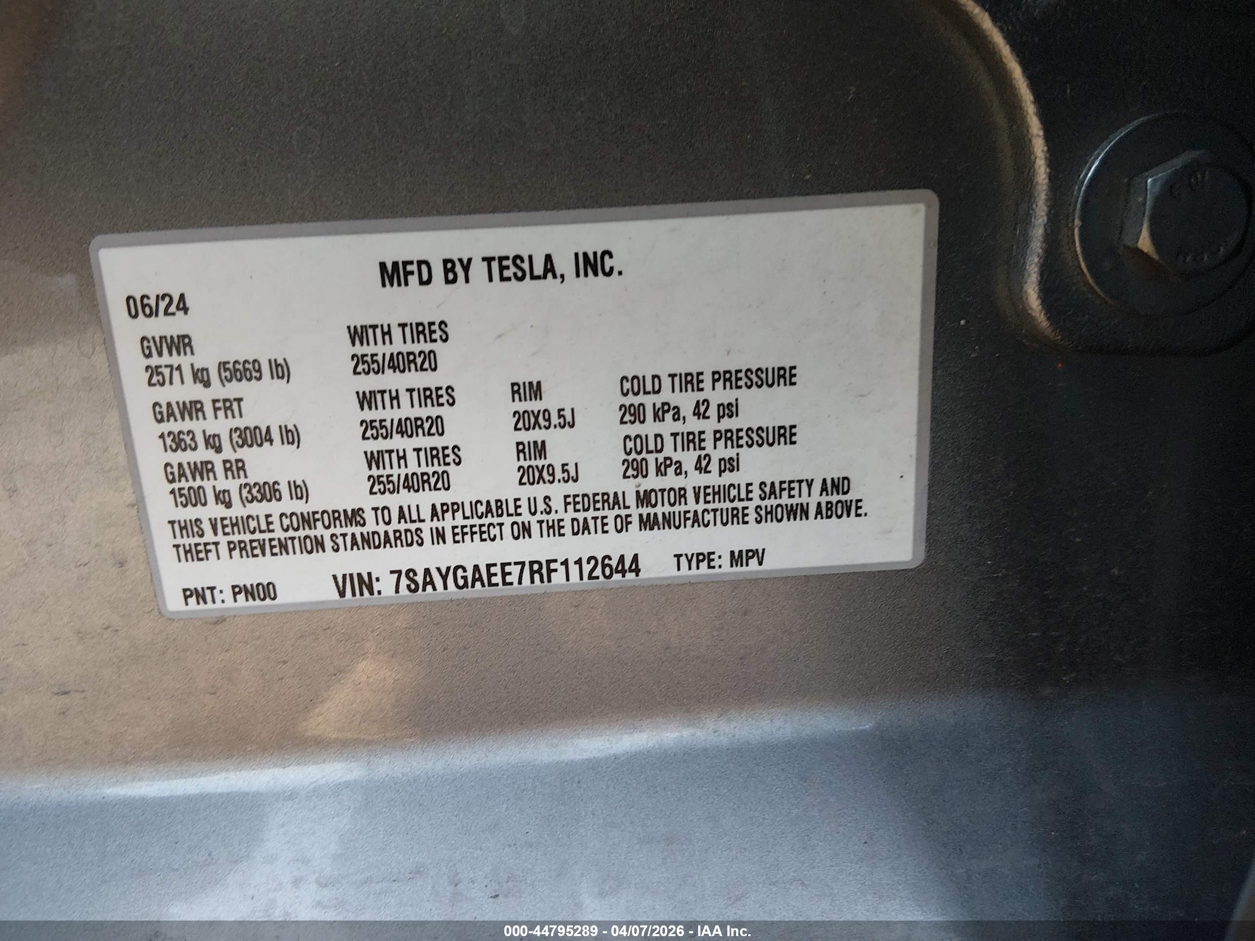 TESLA MODEL image 9