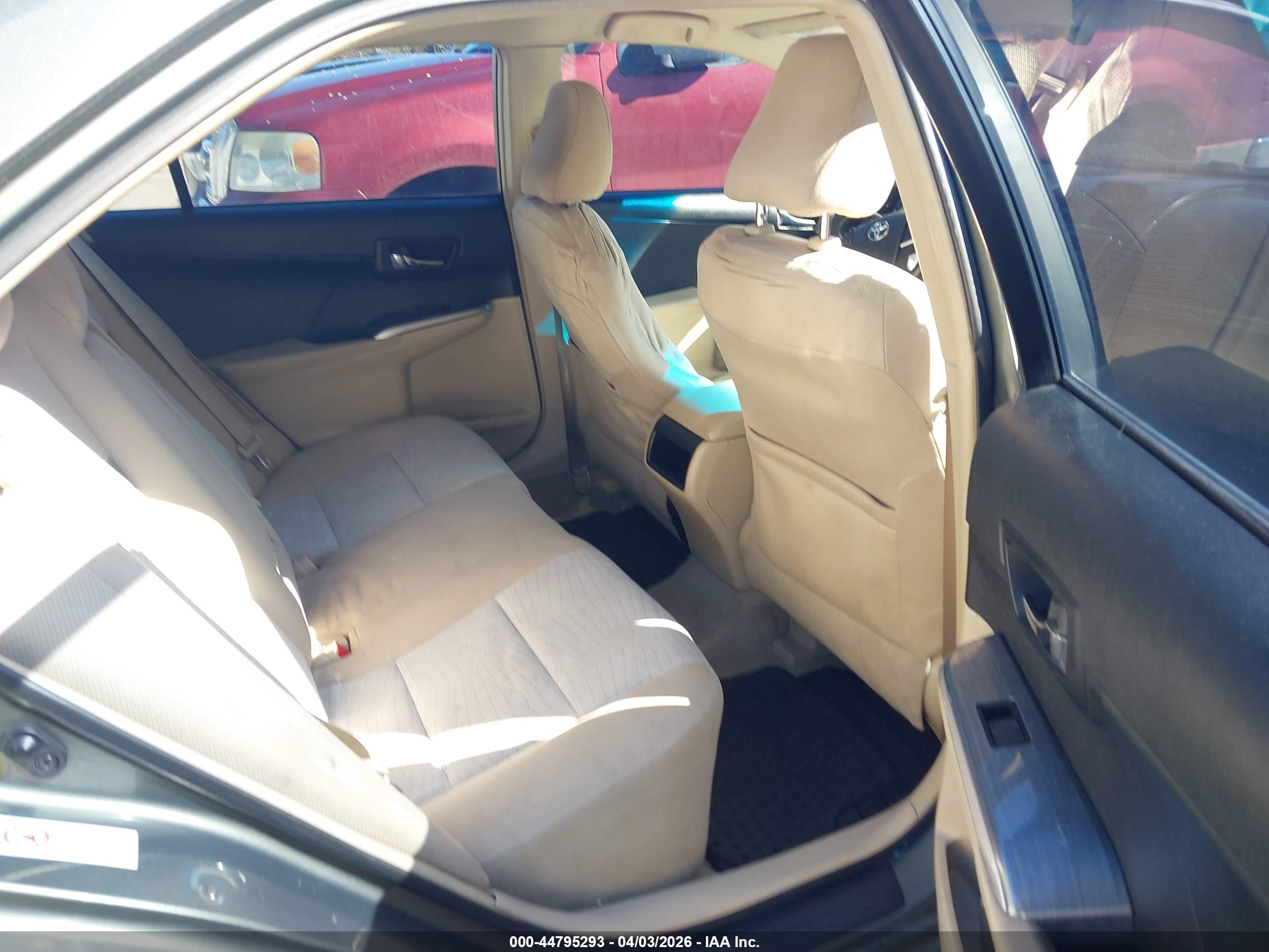 TOYOTA CAMRY image 8