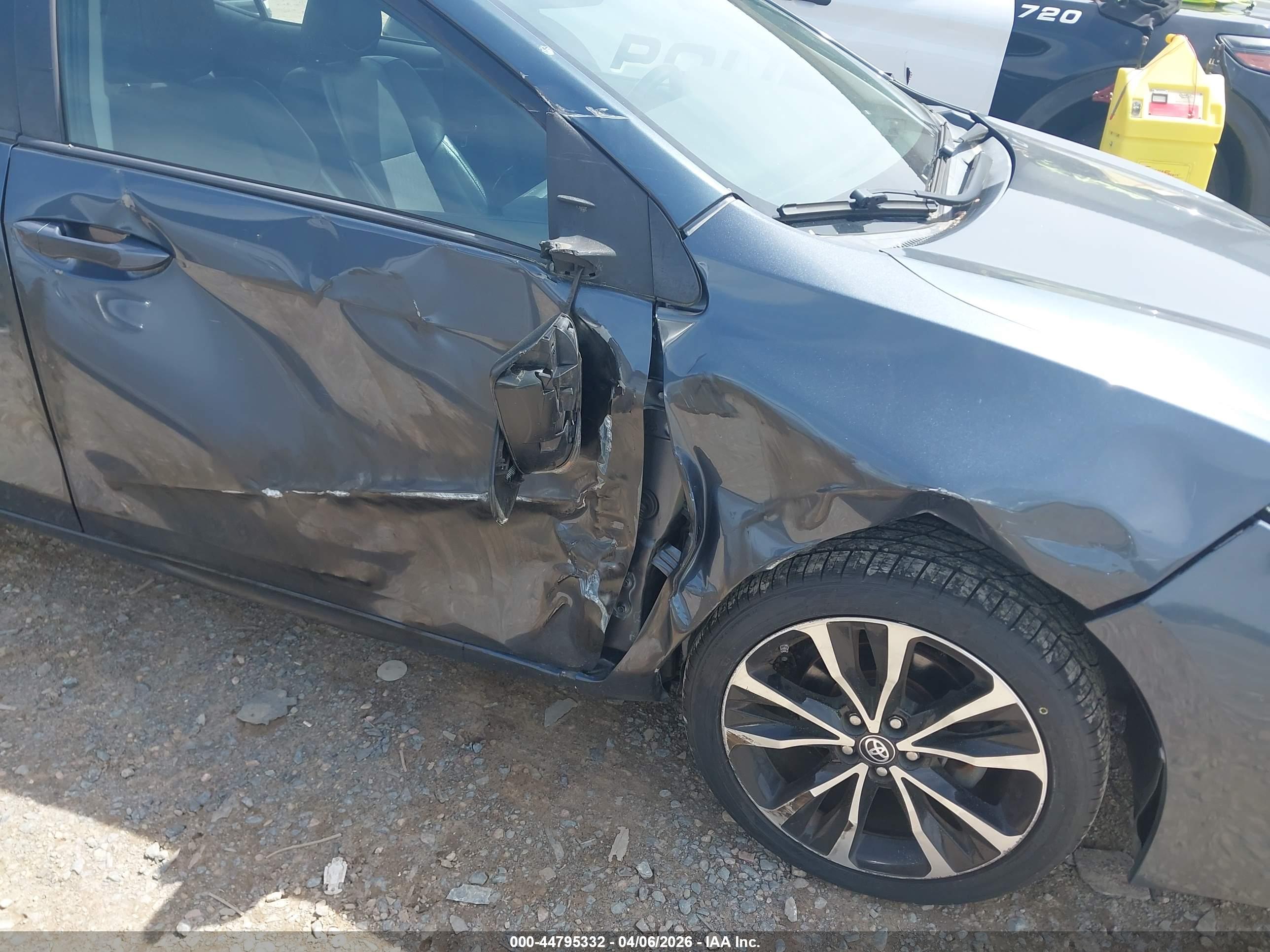TOYOTA COROLLA image 6