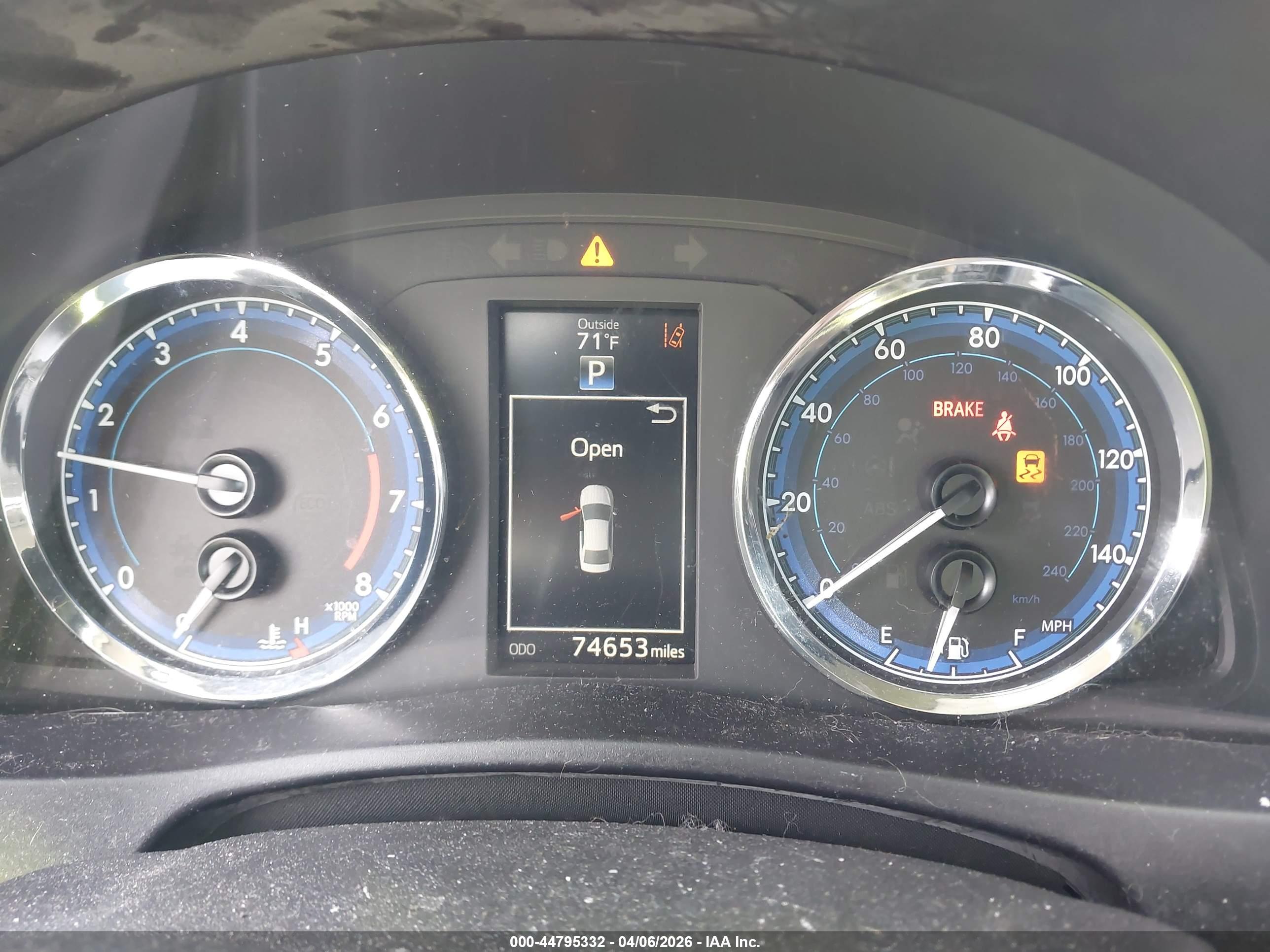 TOYOTA COROLLA image 7