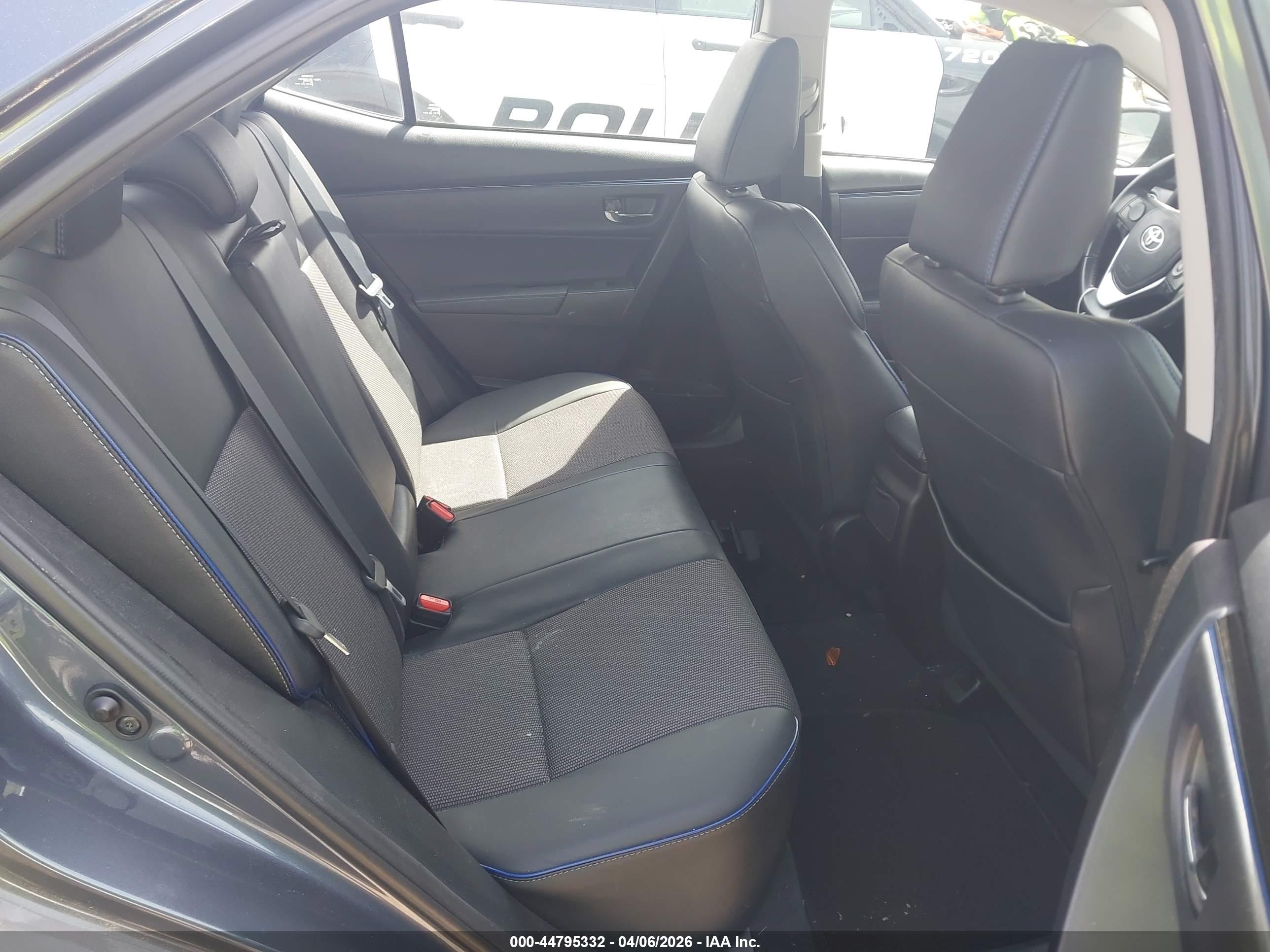 TOYOTA COROLLA image 8