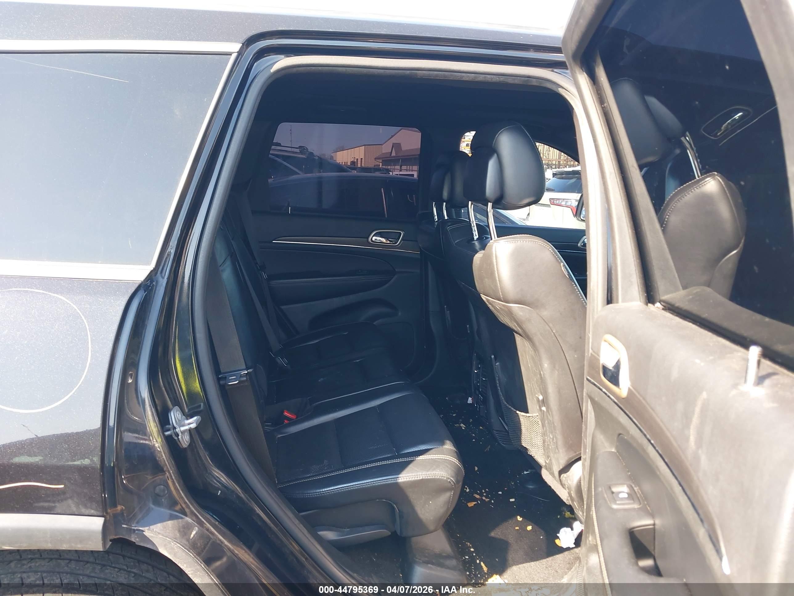 JEEP GRAND image 8