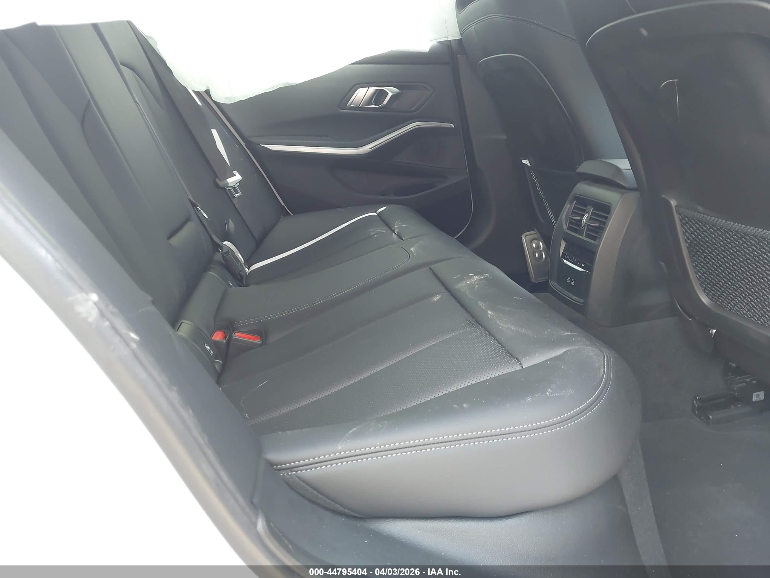 BMW 330I image 8