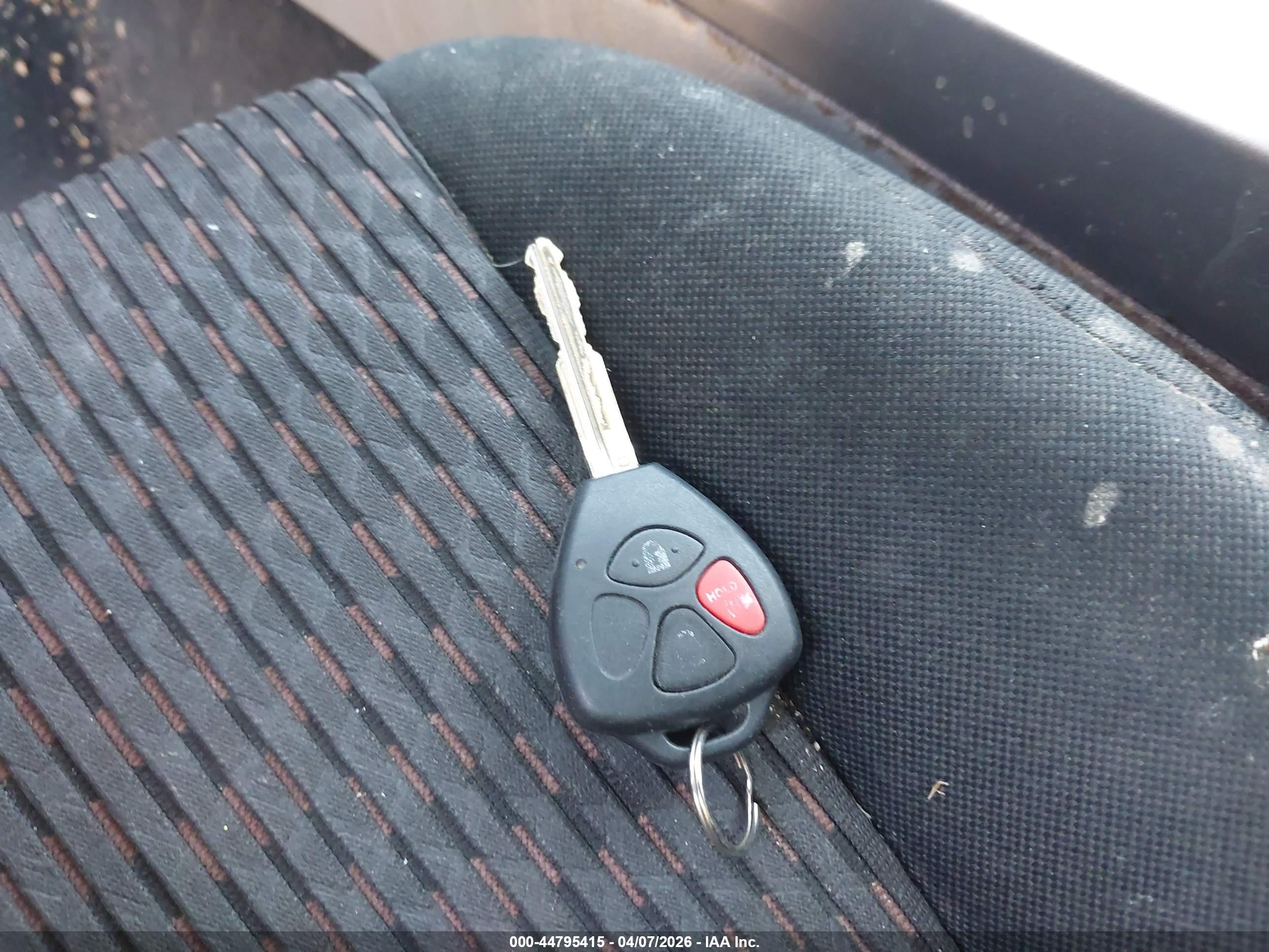 TOYOTA 4RUNNER image 11