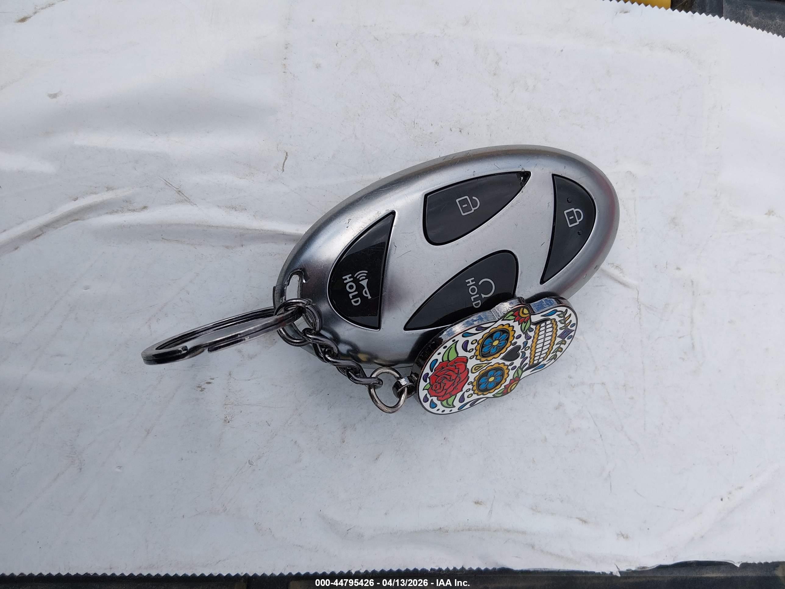 HYUNDAI ELANTRA image 11