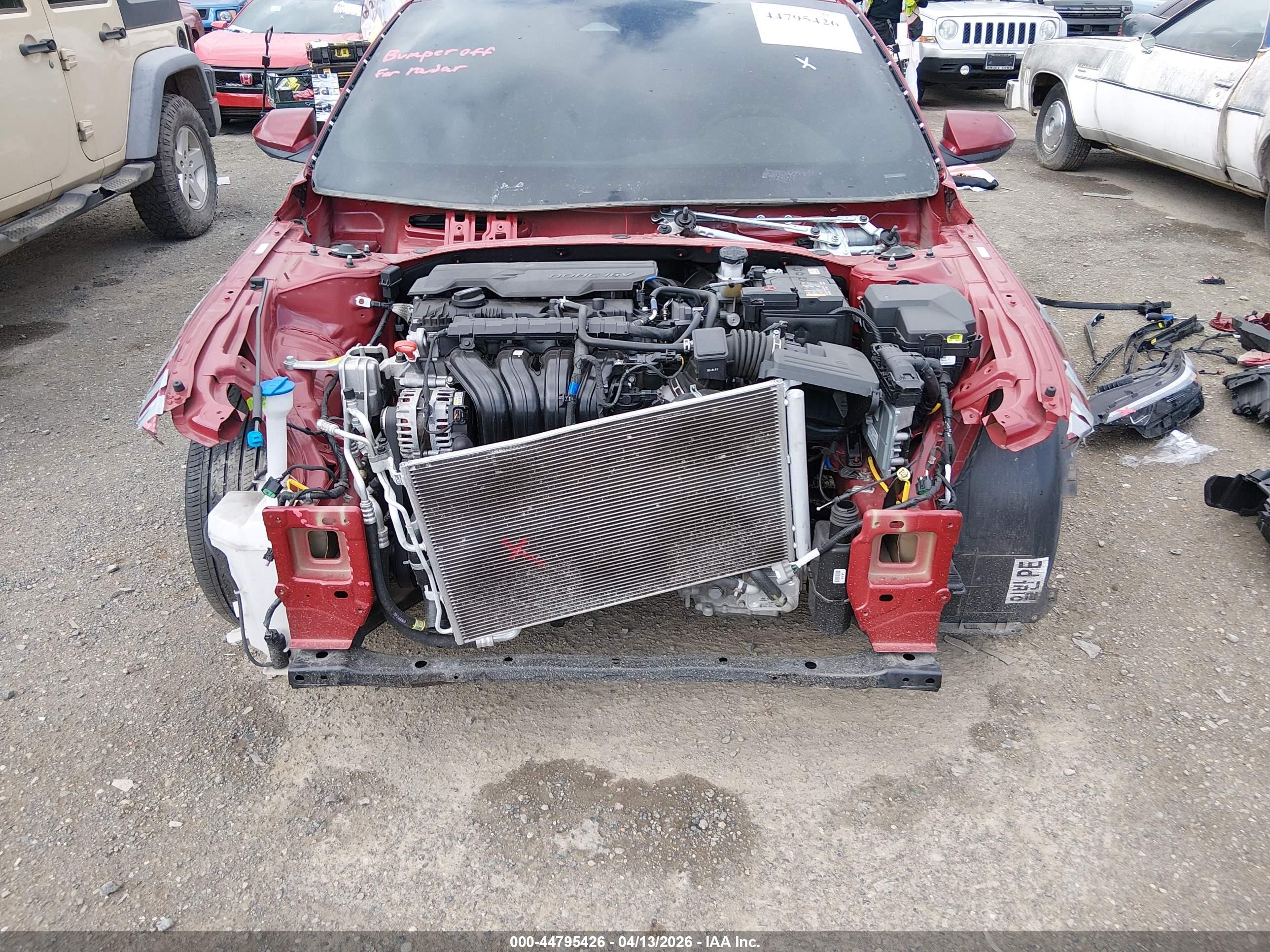 HYUNDAI ELANTRA image 6