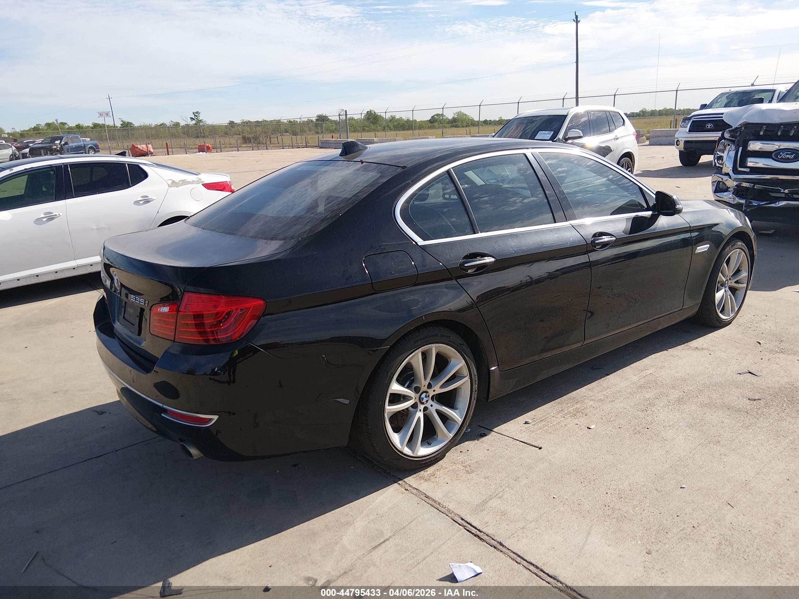 BMW 535I image 4