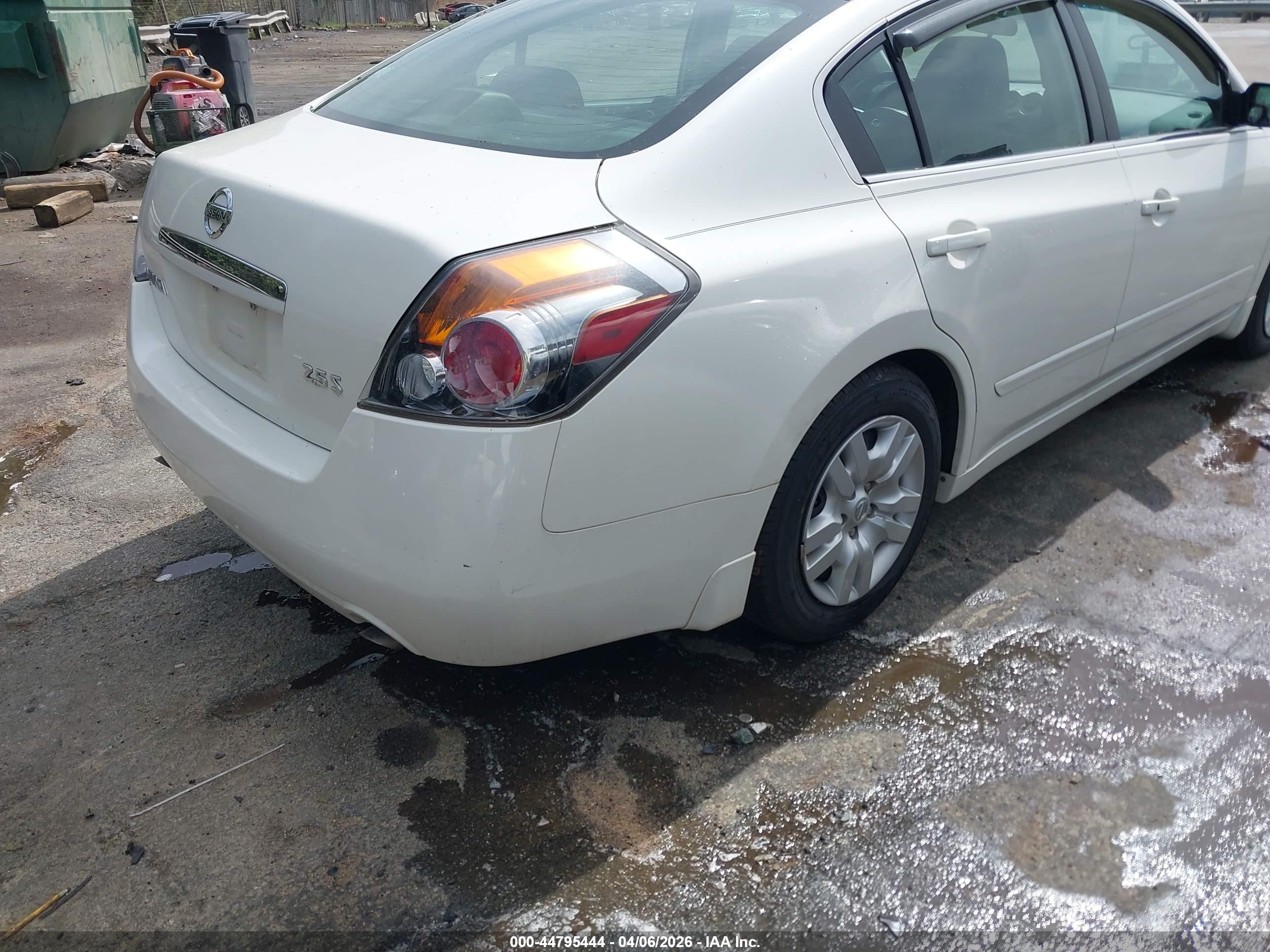 NISSAN ALTIMA image 4