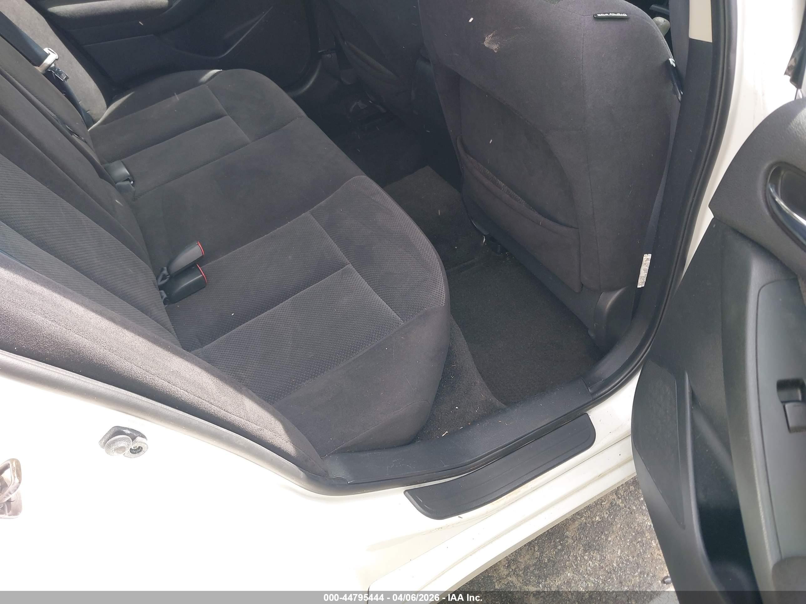 NISSAN ALTIMA image 8
