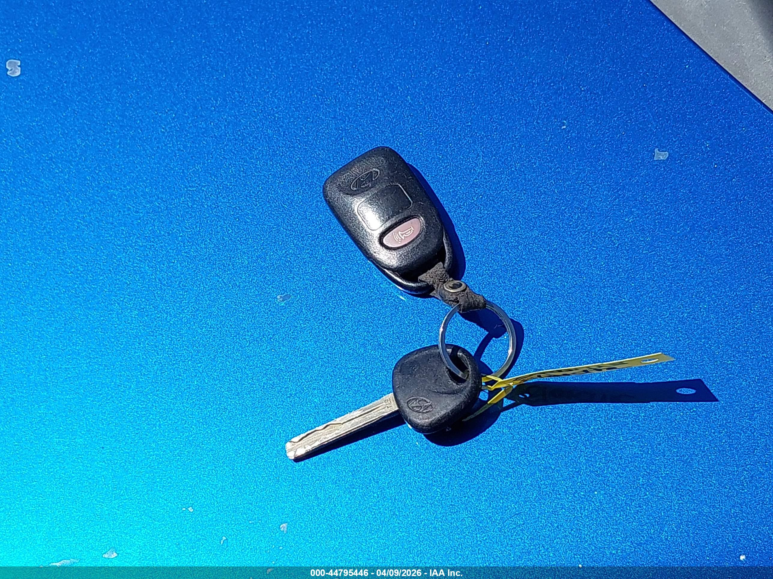 HYUNDAI ELANTRA image 11
