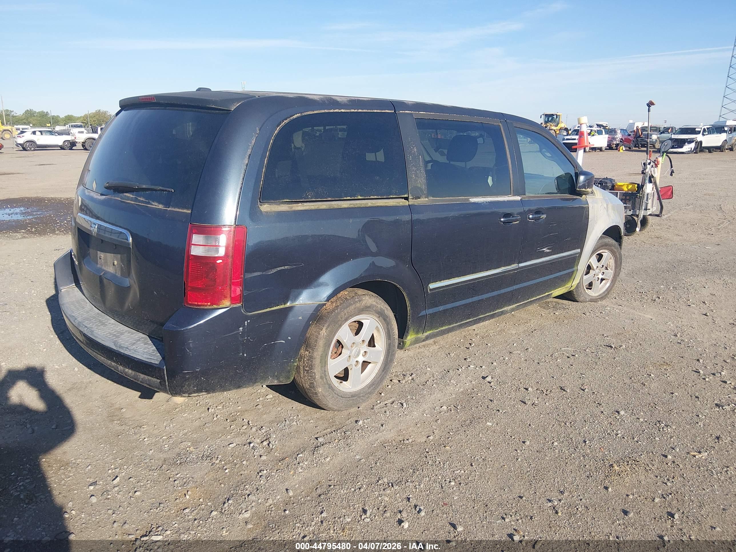 DODGE GRAND image 4