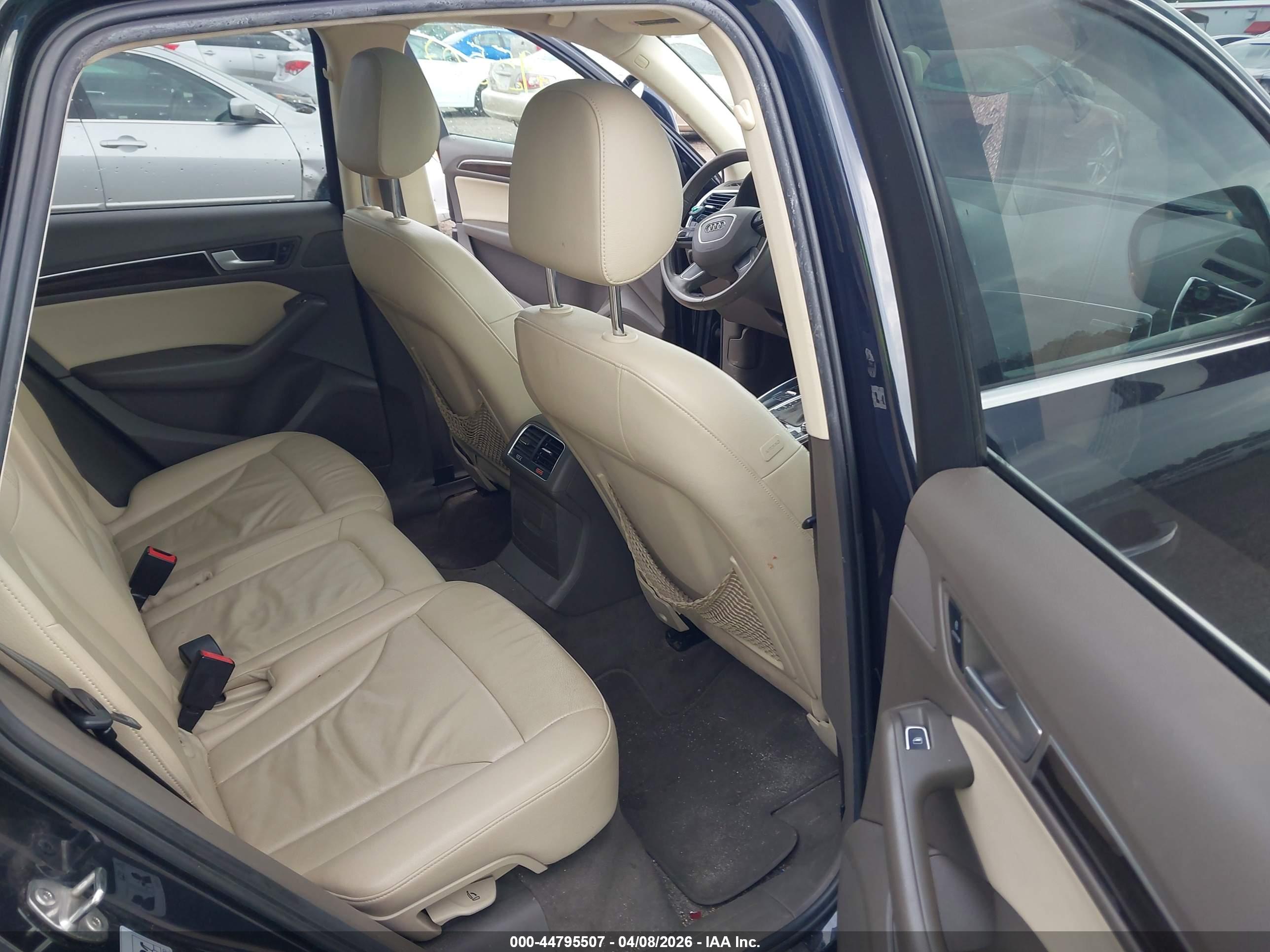 AUDI Q5 image 8