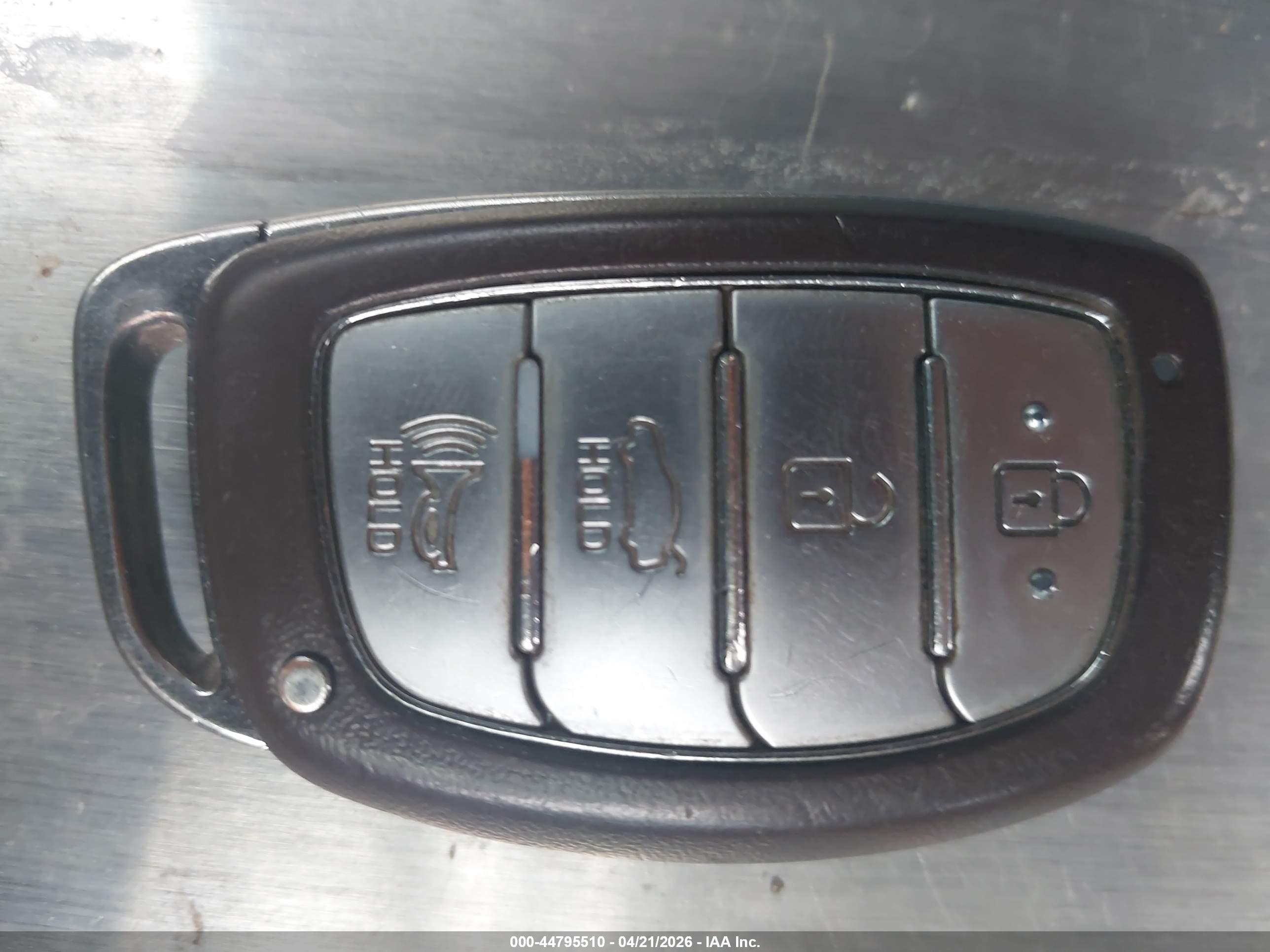 HYUNDAI SONATA image 11