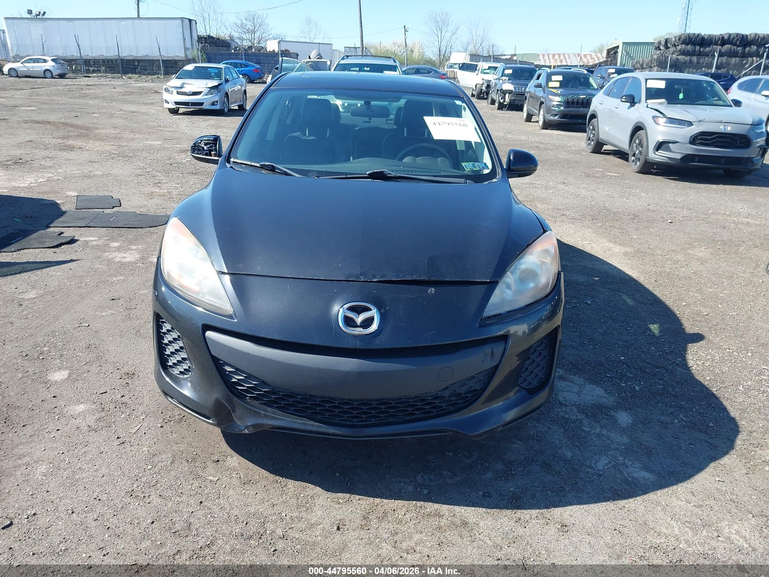 MAZDA MAZDA3 image 6