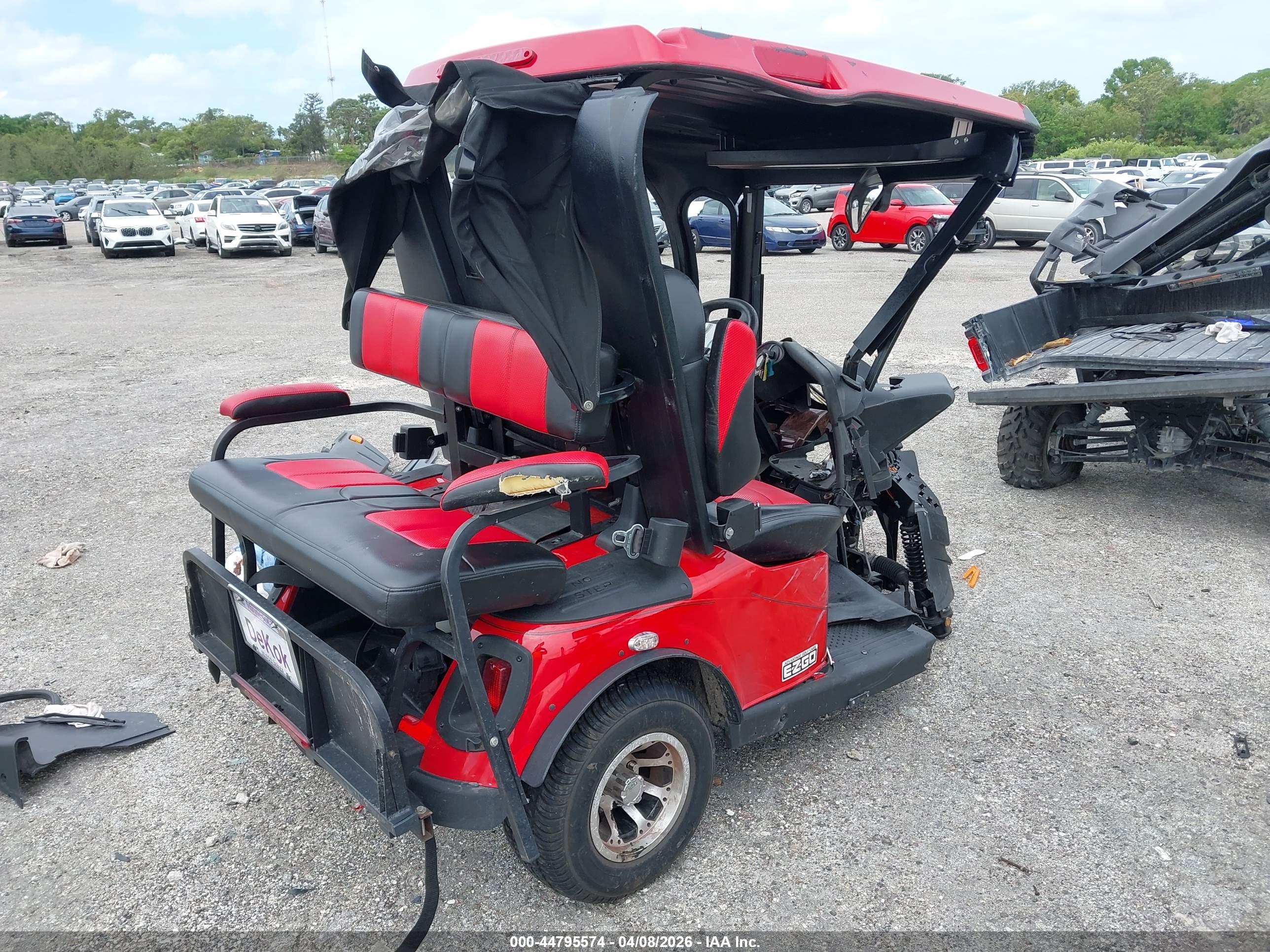 EZ-GO GOLF image 4