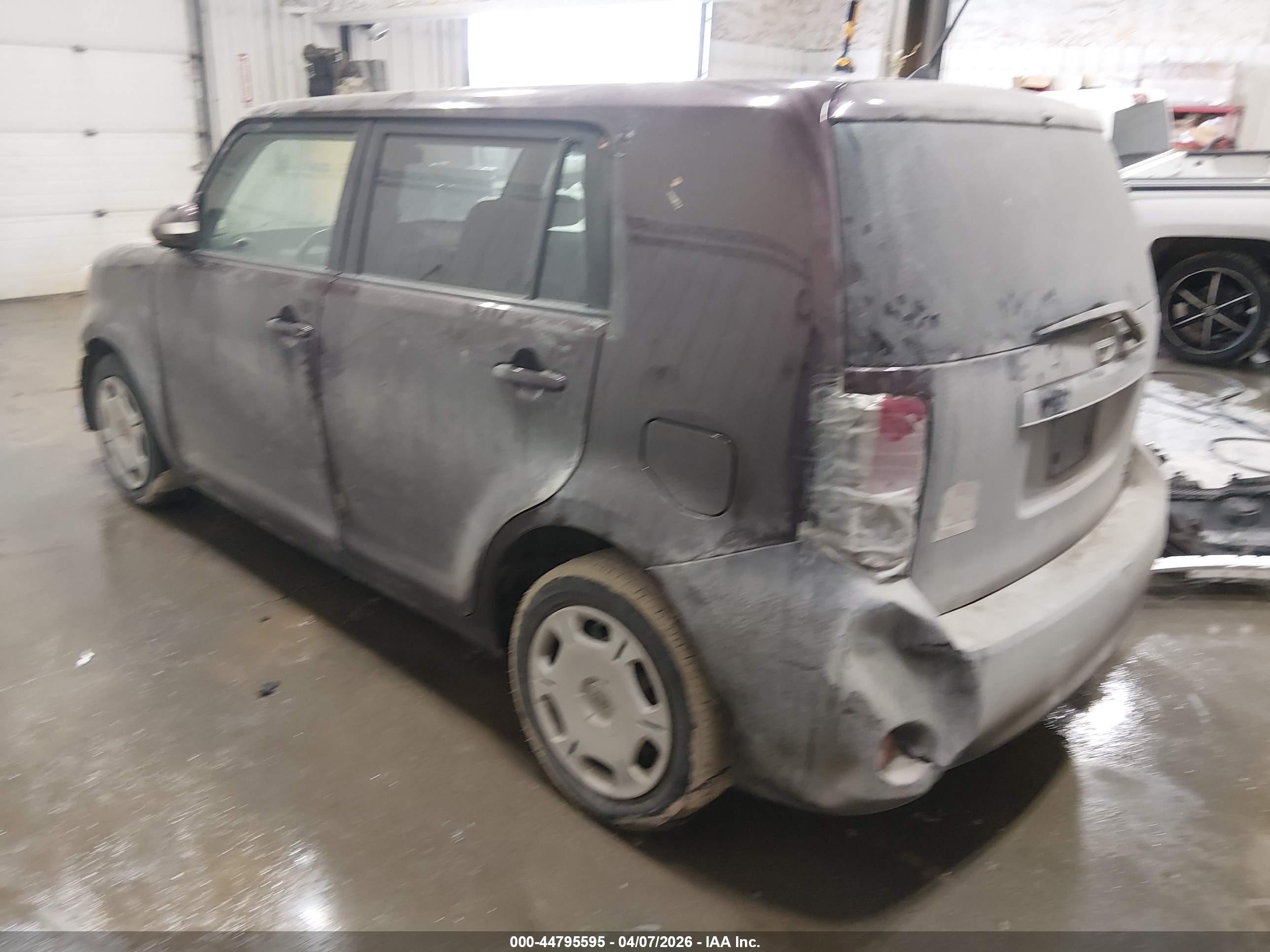 SCION XB image 3