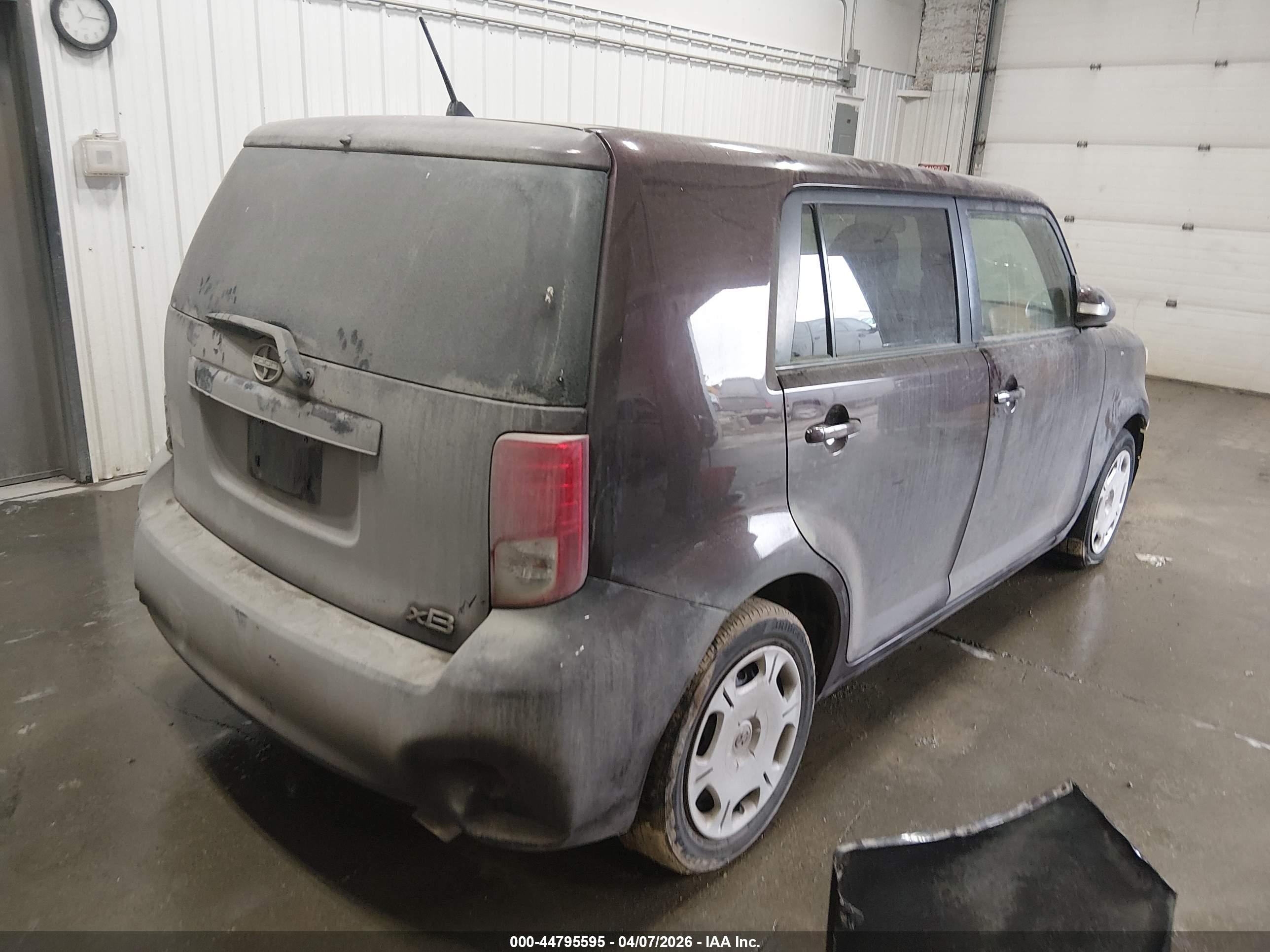 SCION XB image 4