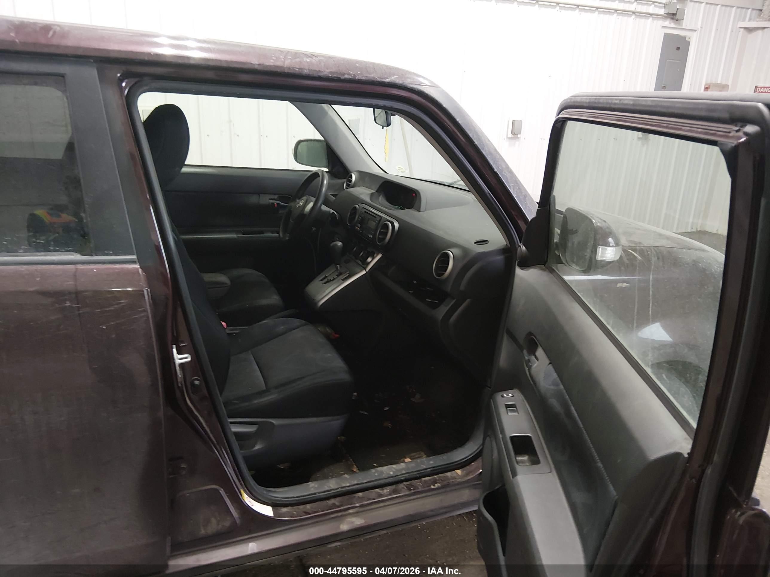SCION XB image 5