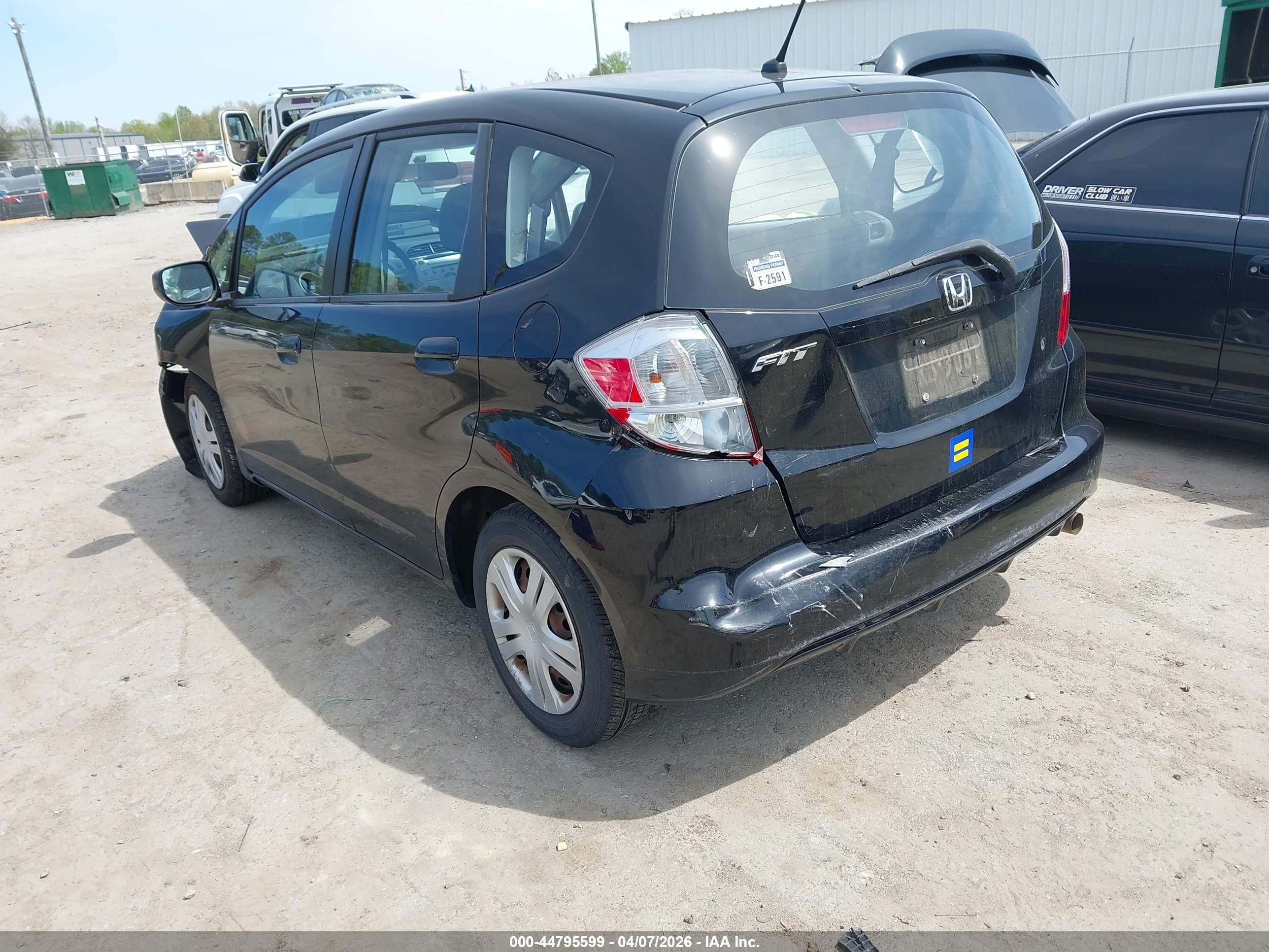 HONDA FIT image 3