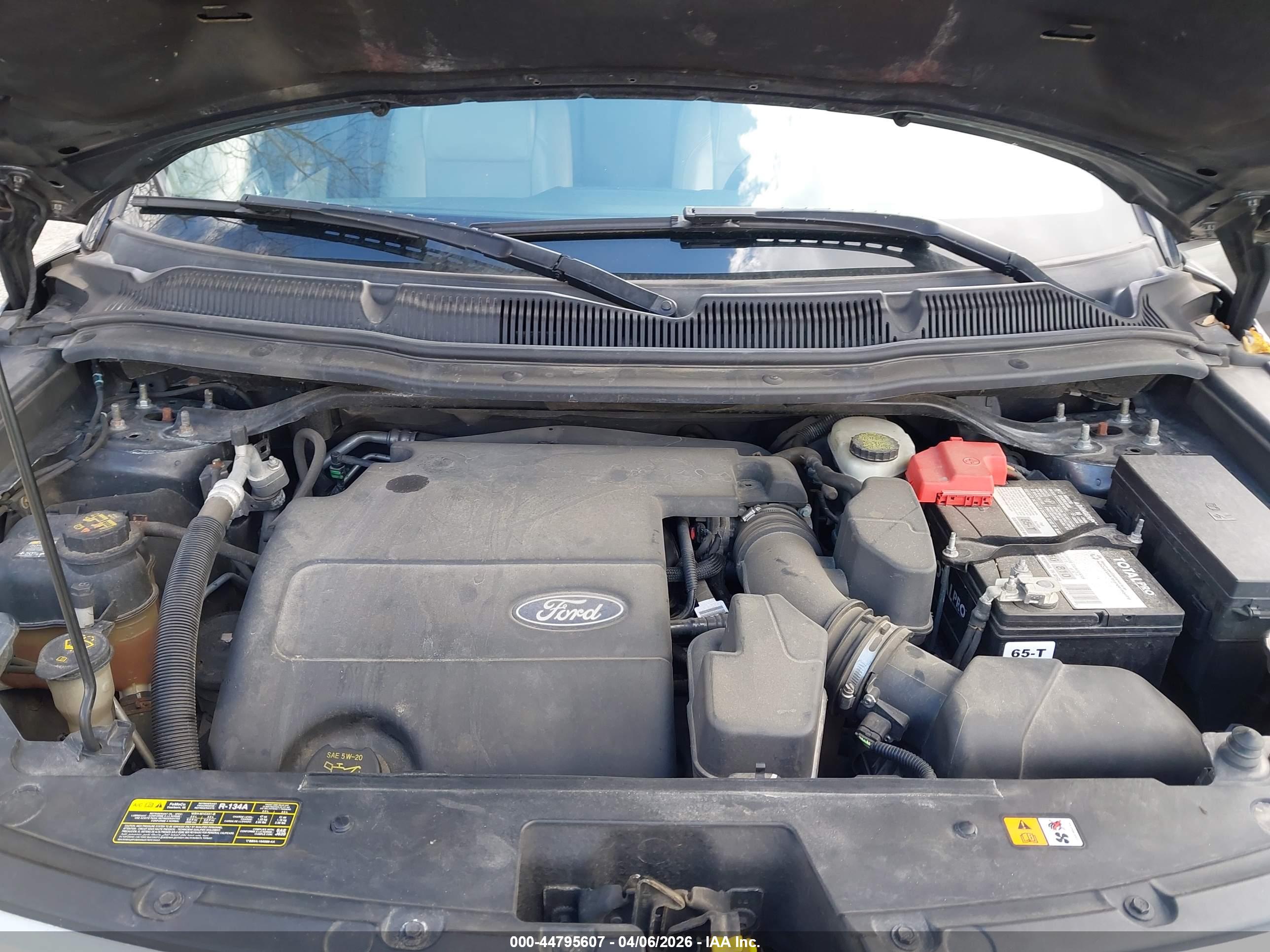 FORD EXPLORER image 10