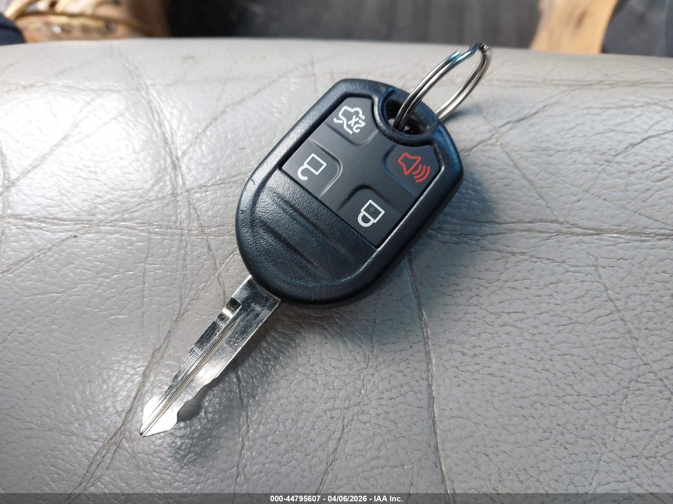 FORD EXPLORER image 11
