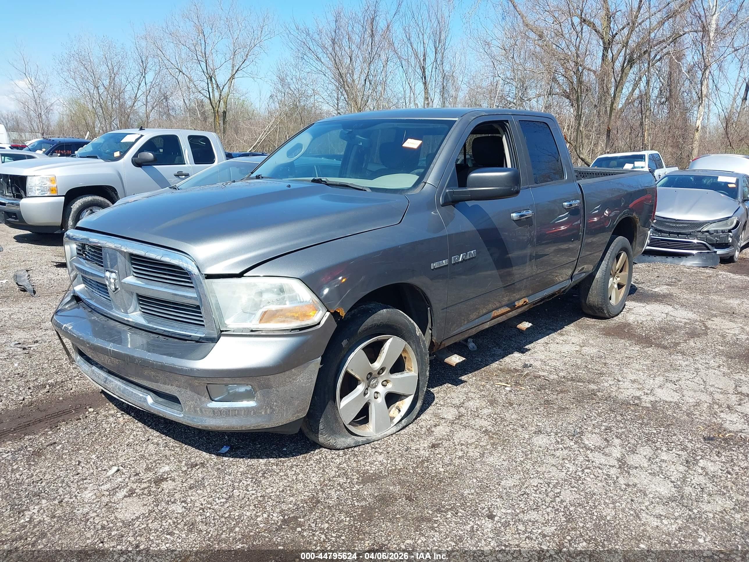 DODGE RAM image 2