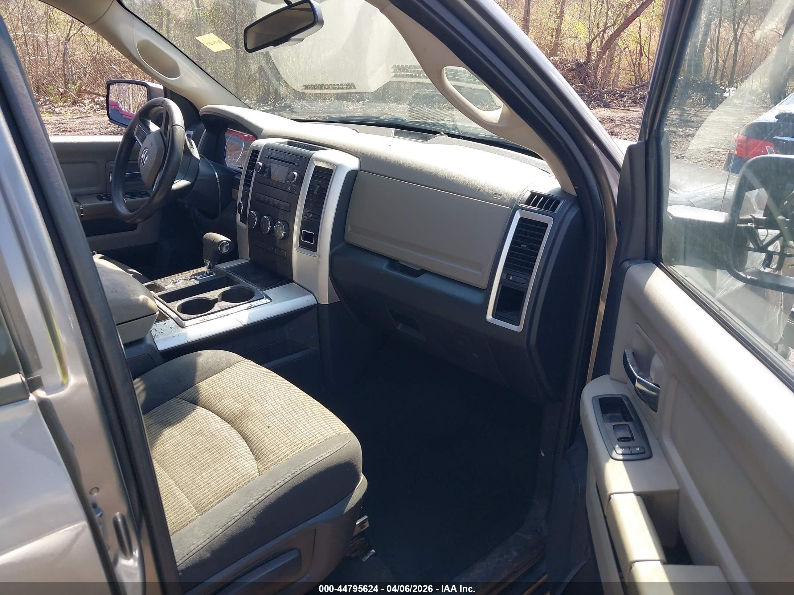 DODGE RAM image 5