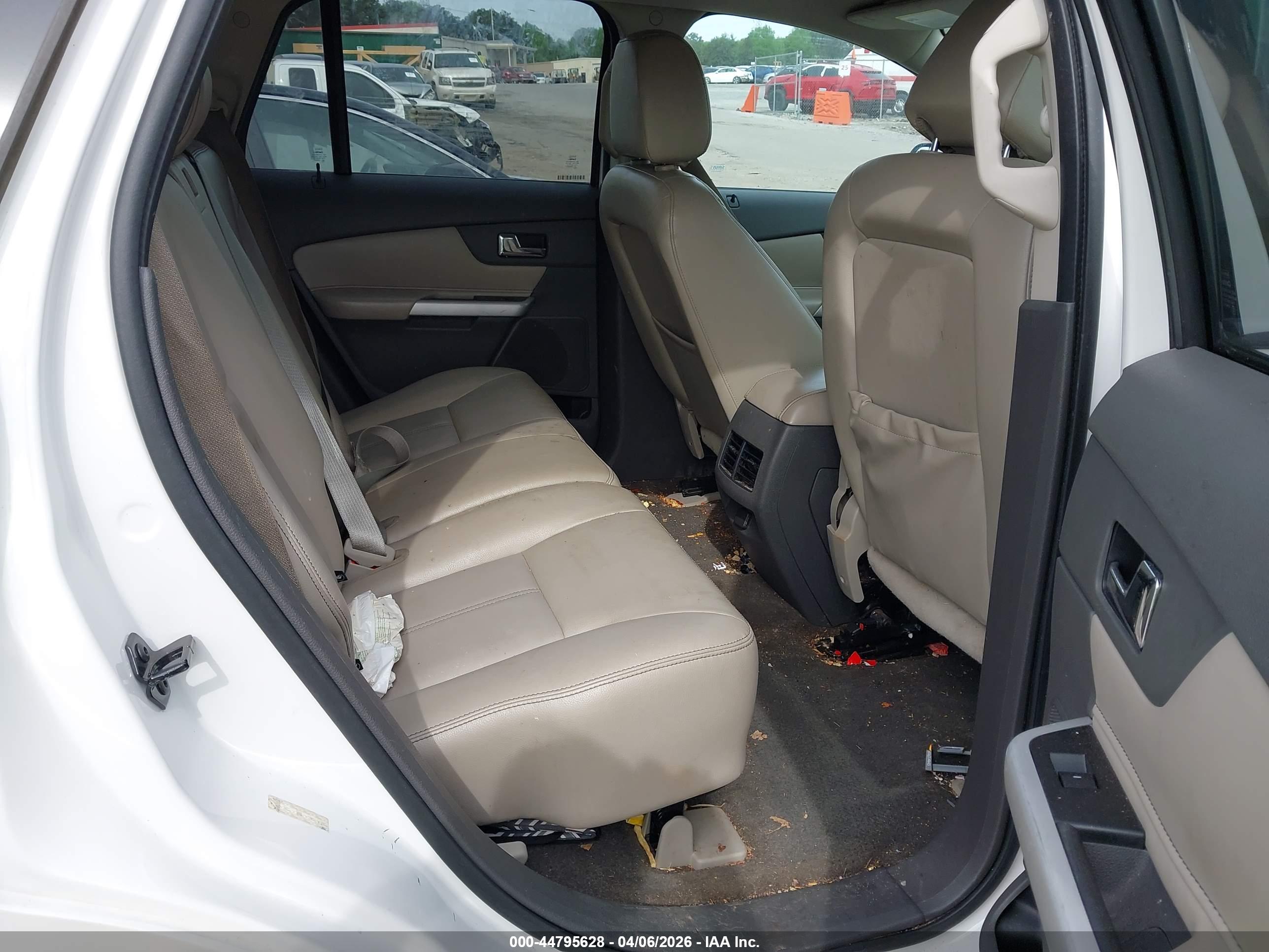 FORD EDGE image 8
