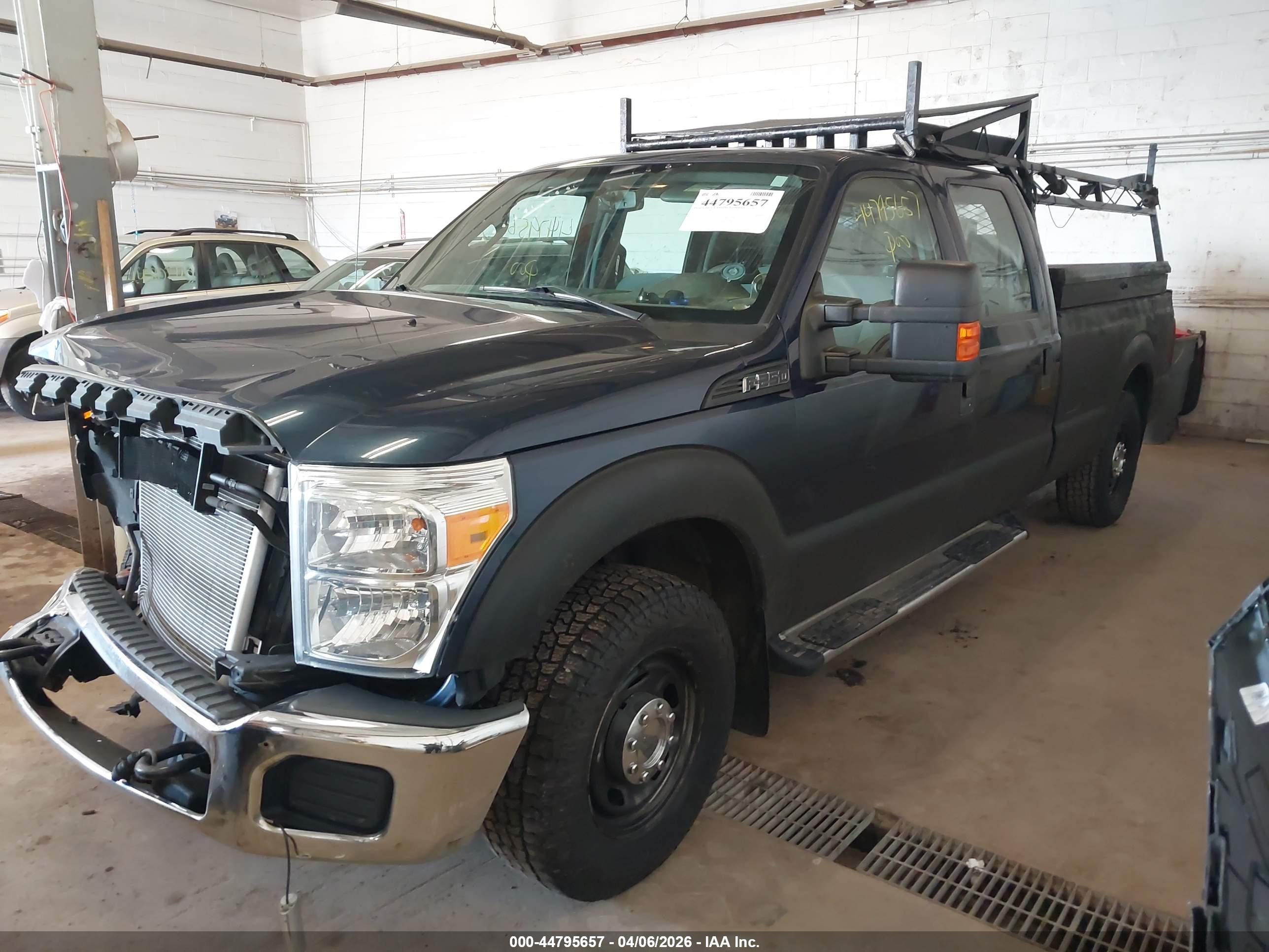 FORD F-250 image 2