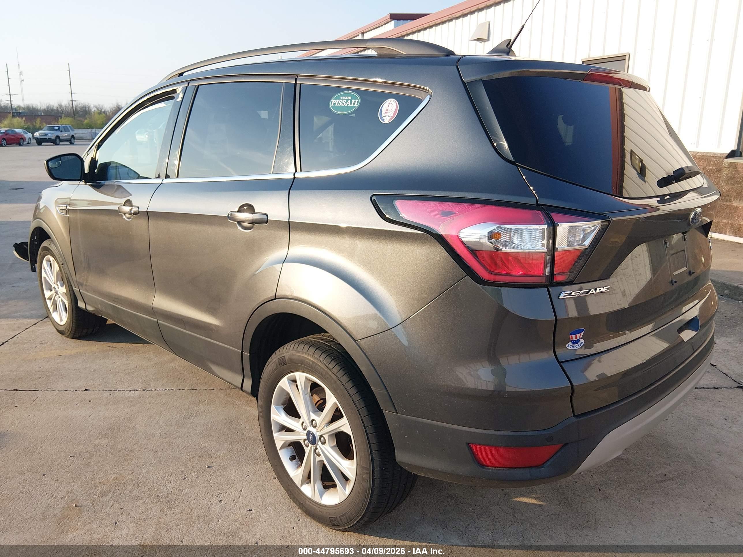 FORD ESCAPE image 3