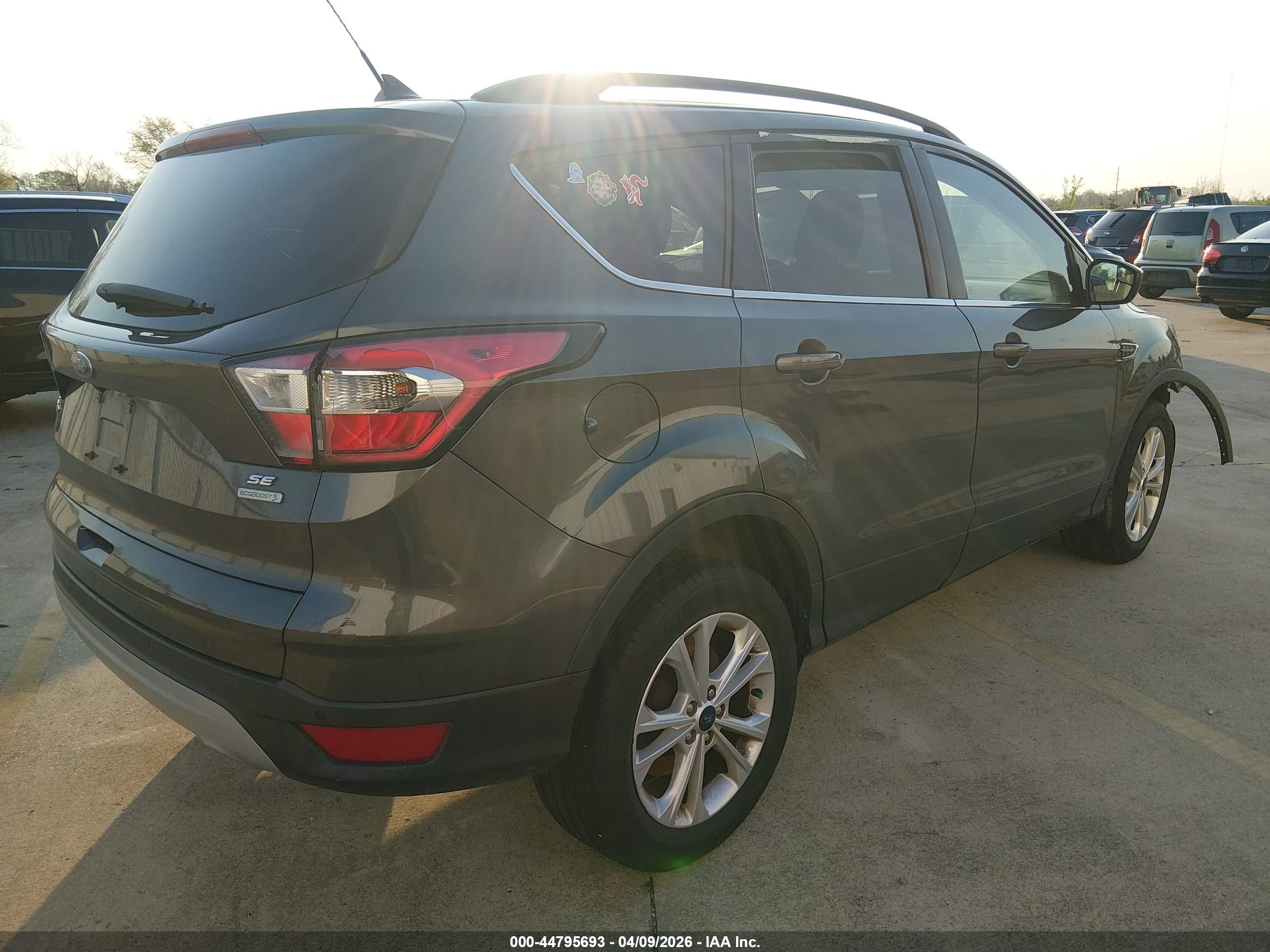 FORD ESCAPE image 4