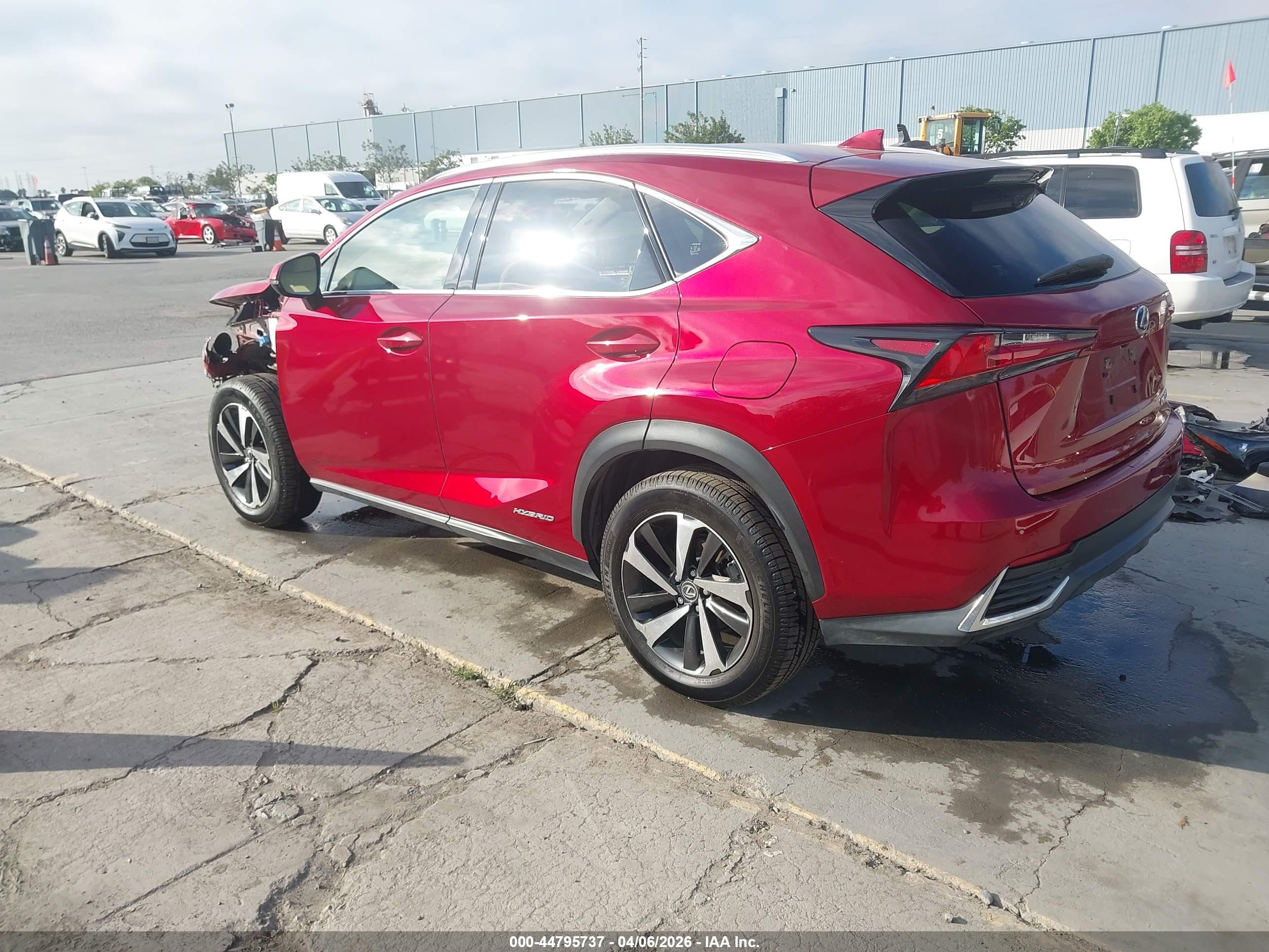 LEXUS NX image 3